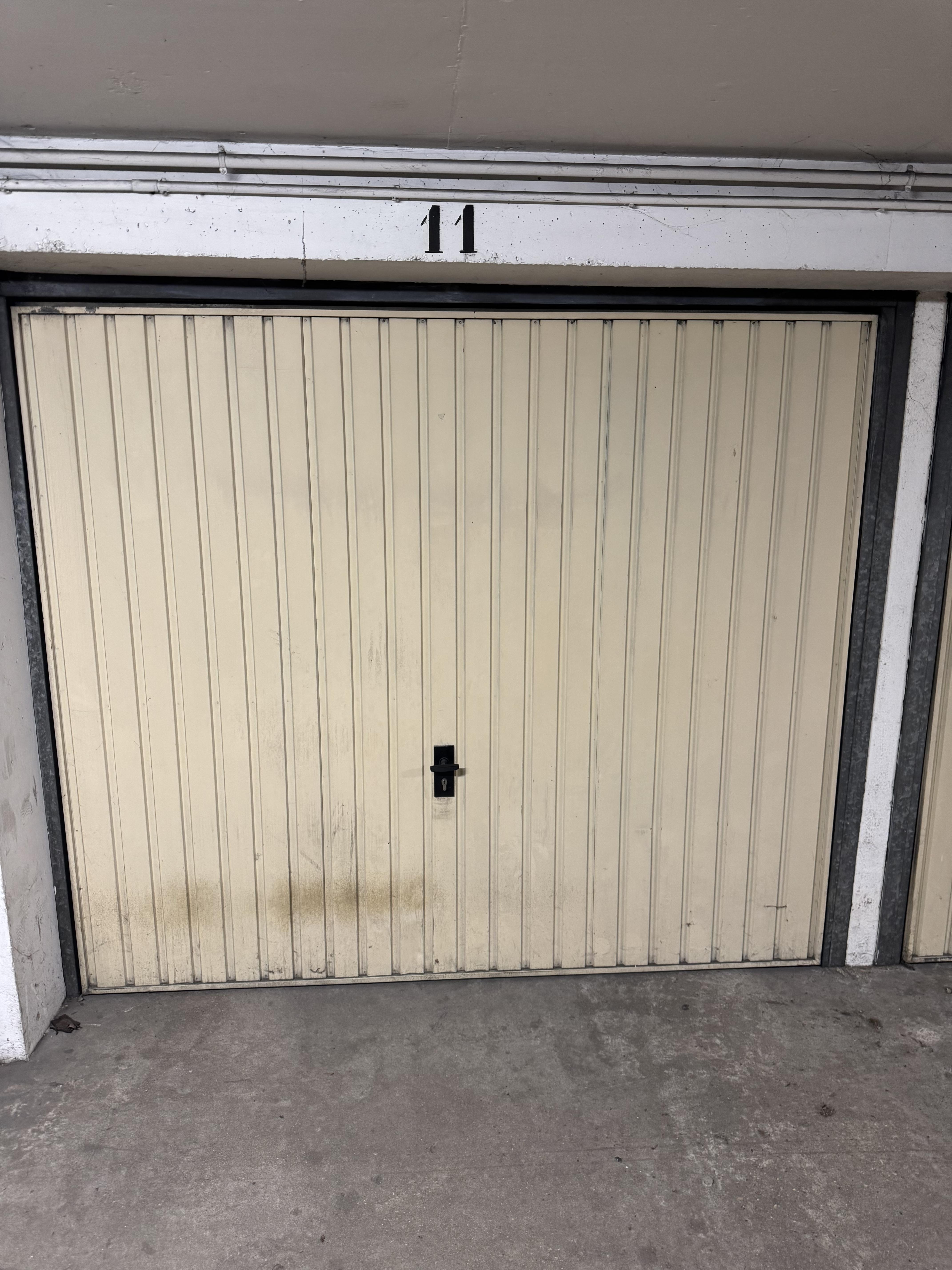 Garage/Box de Stockage - 12m² à Achères