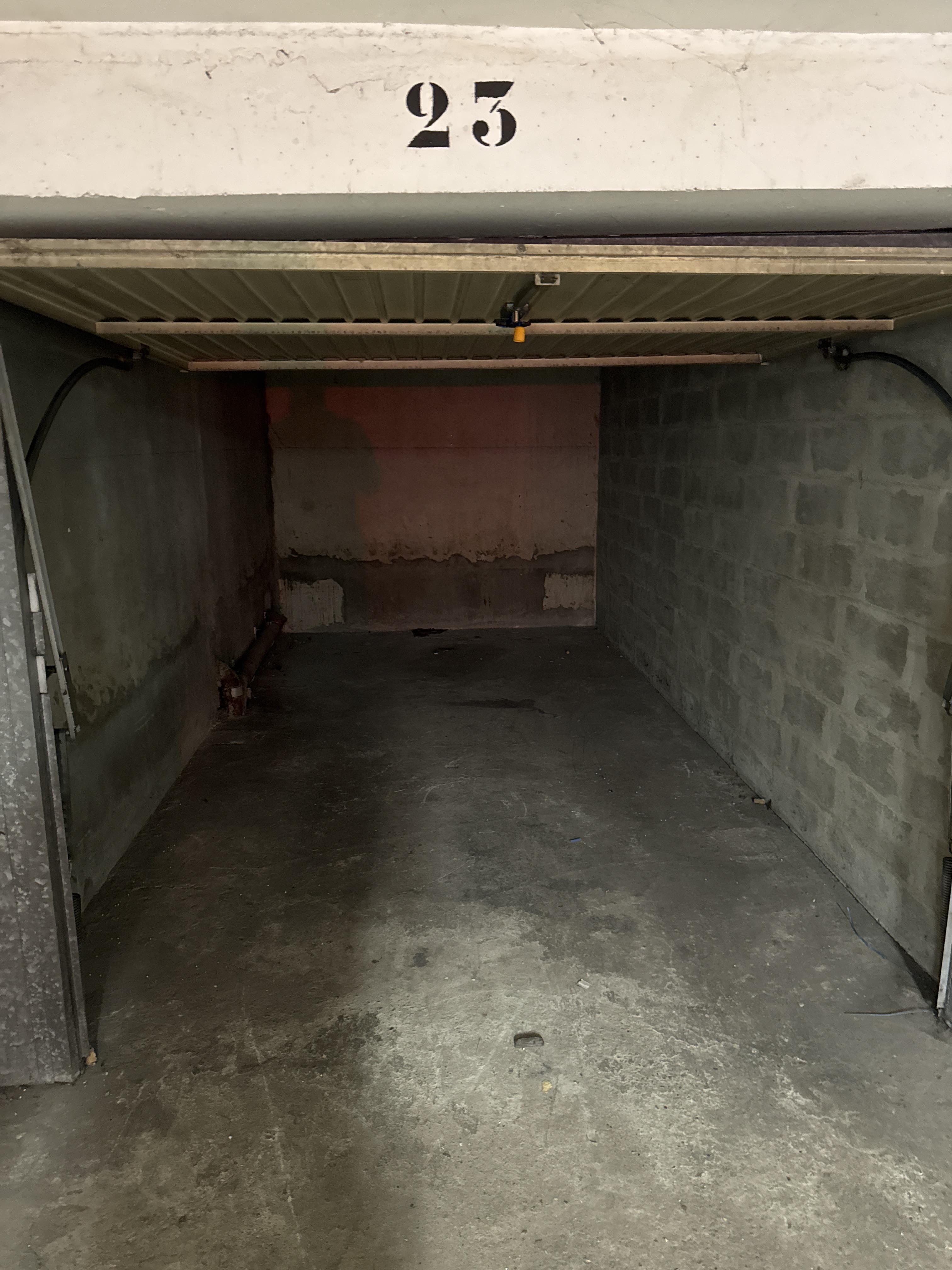 Garage/Box de Stockage - 14m² à Achères