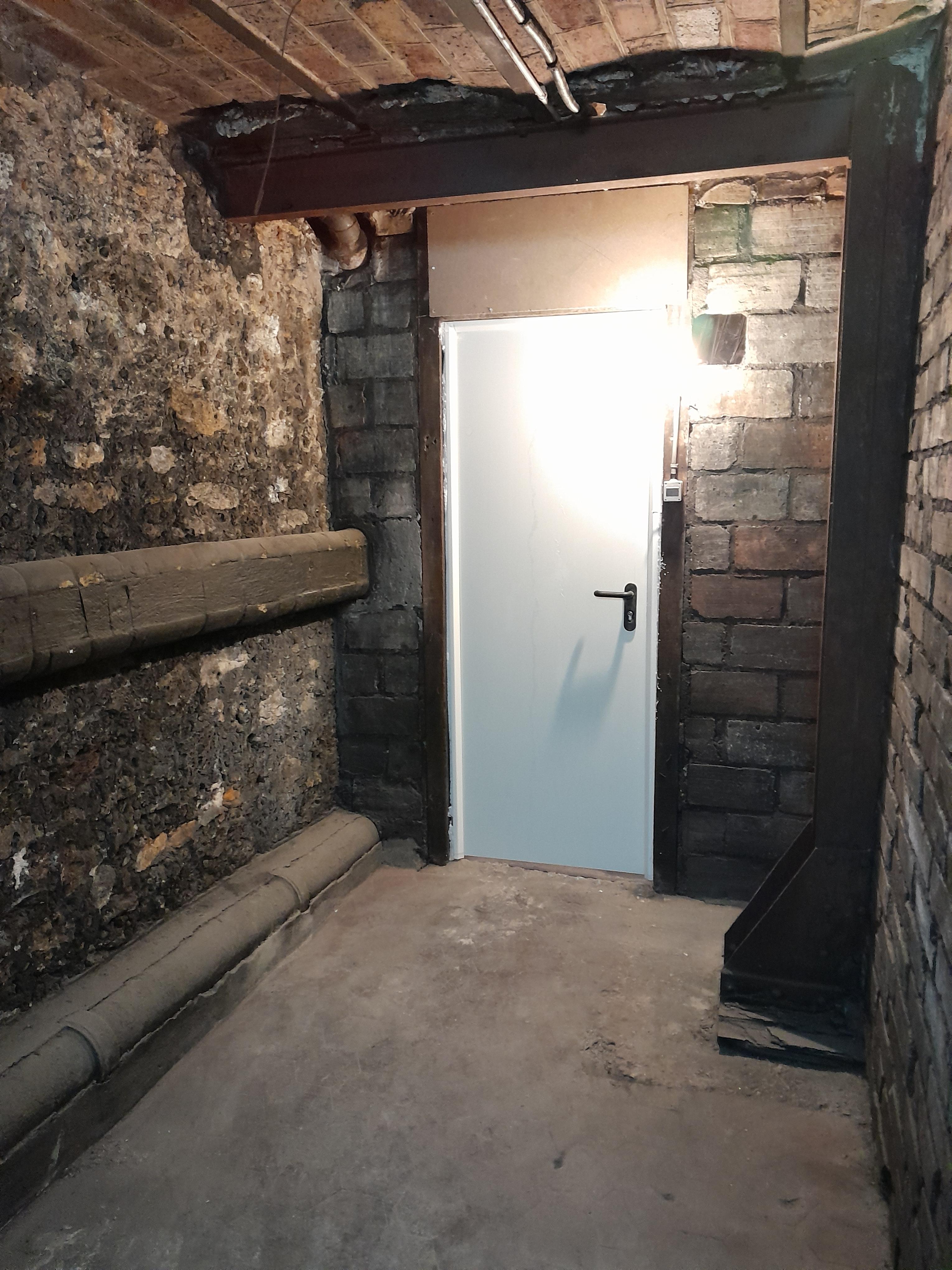 Cave de 8 m² rue de Lourmel Paris