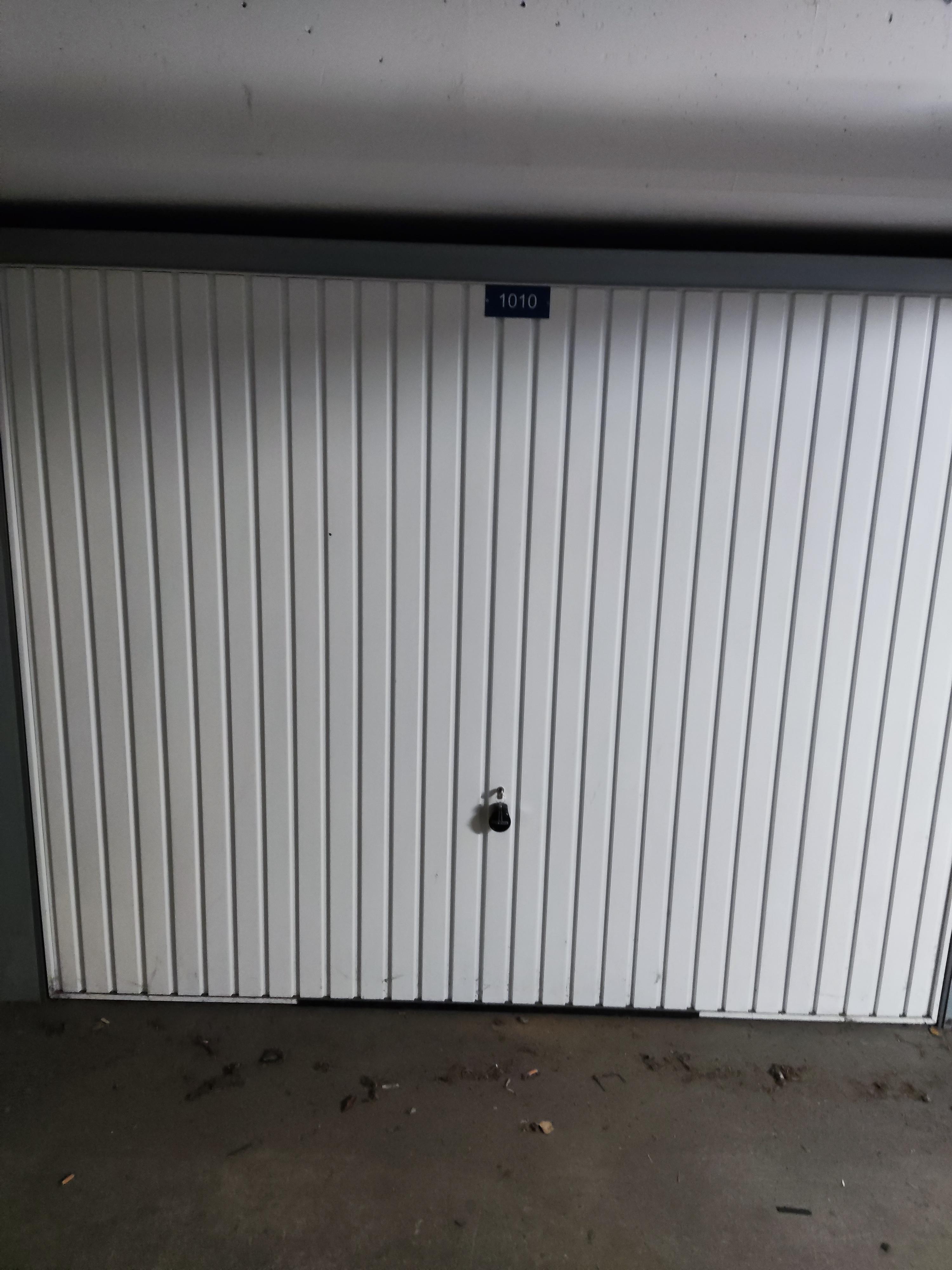Garage fermé en location / Cormeilles-en-Parisis