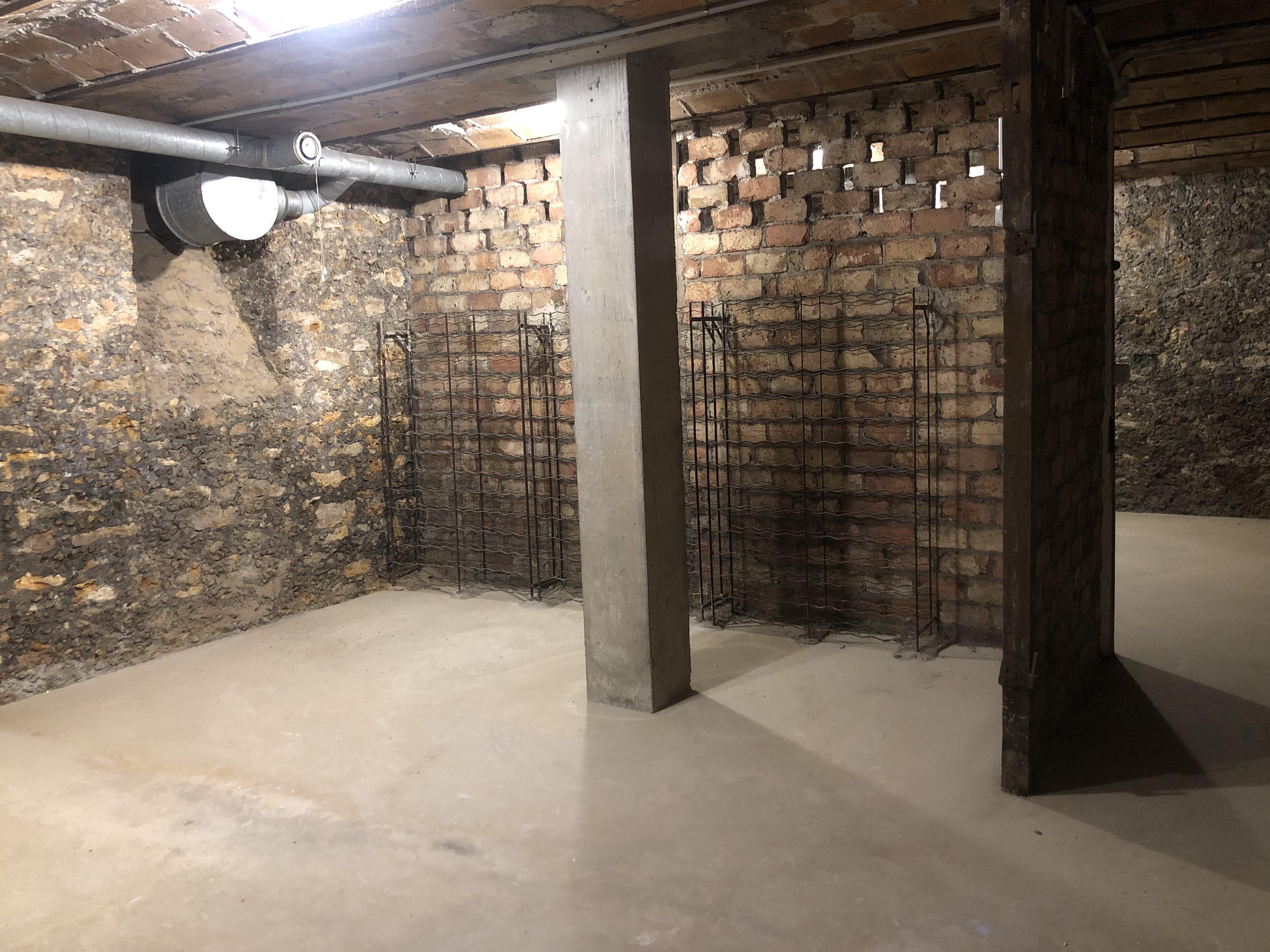 Espace privé • Cave sécurisée 39m2 - Paris
