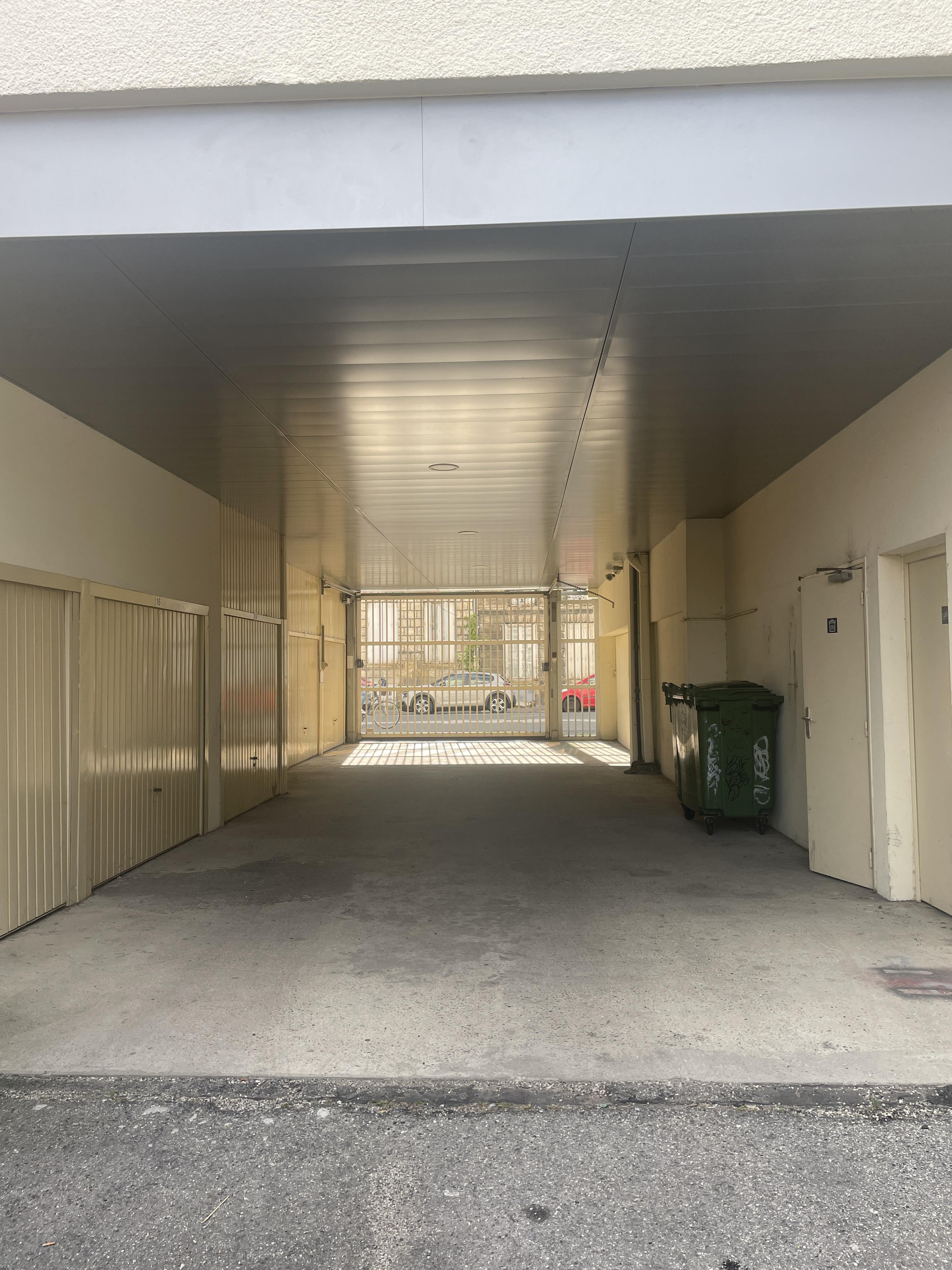 Box de stockage sécurisé dans Bordeaux centre