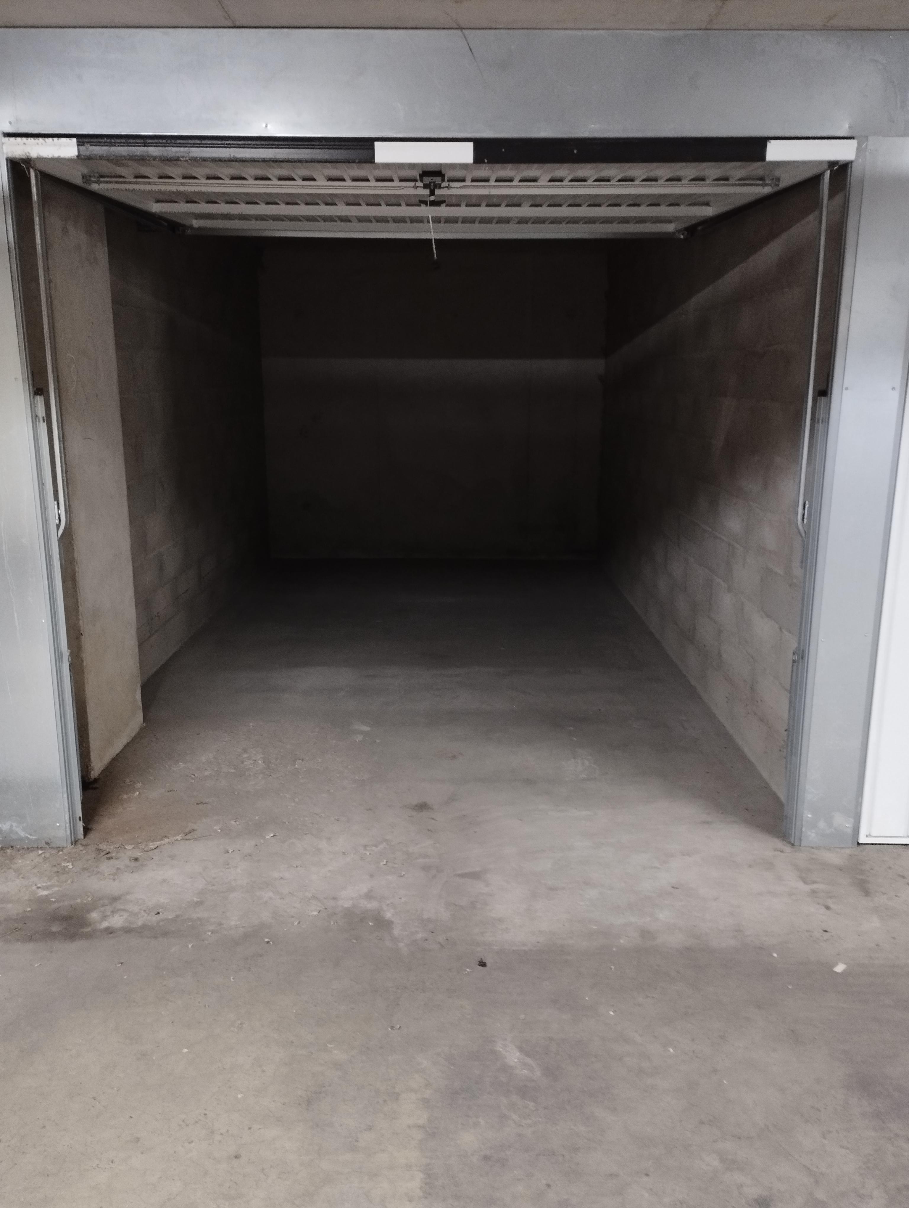 Garage/Box - 13m² - Pierre-Bénite