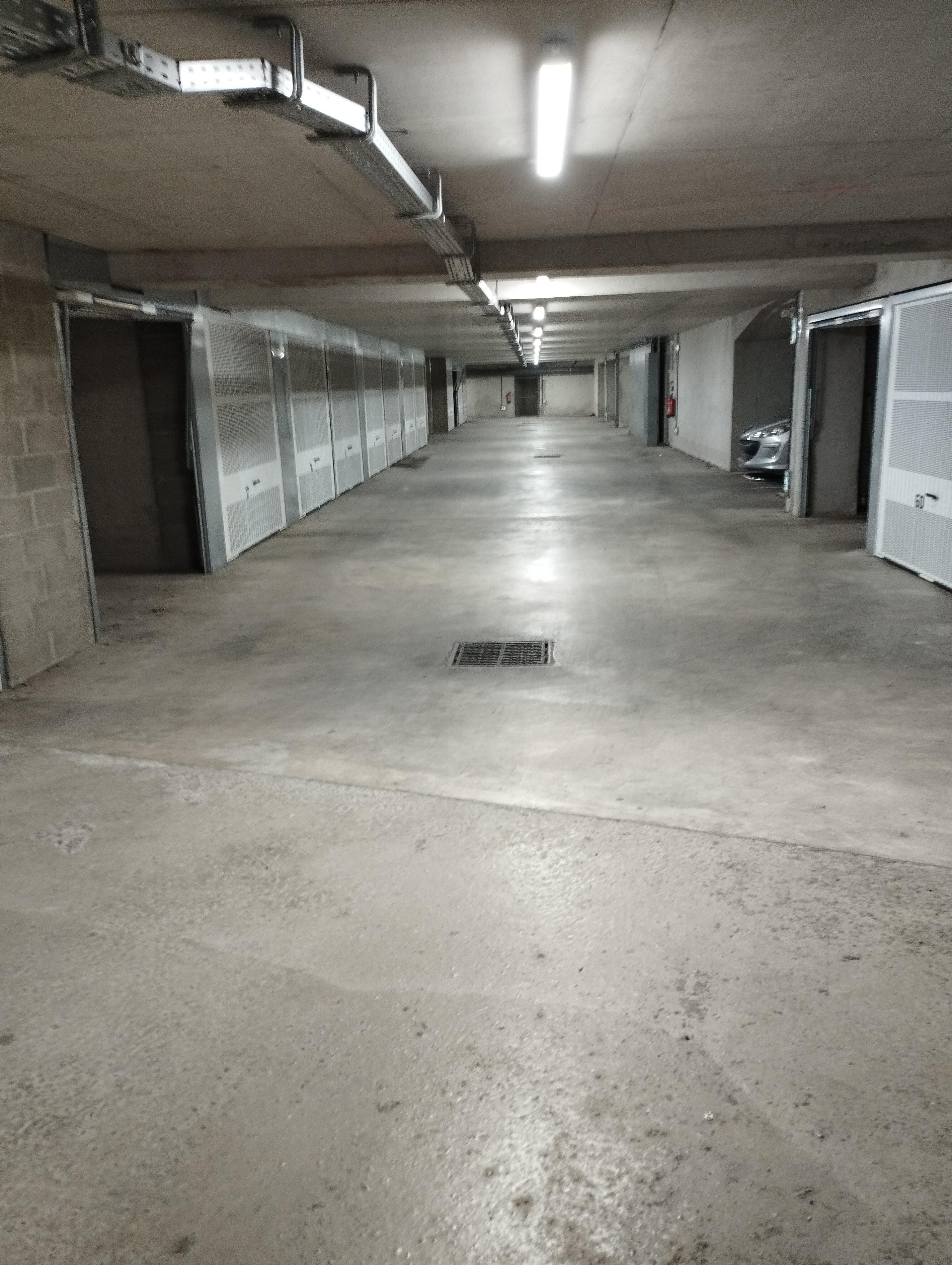 Garage/Box - 13m² - Pierre-Bénite