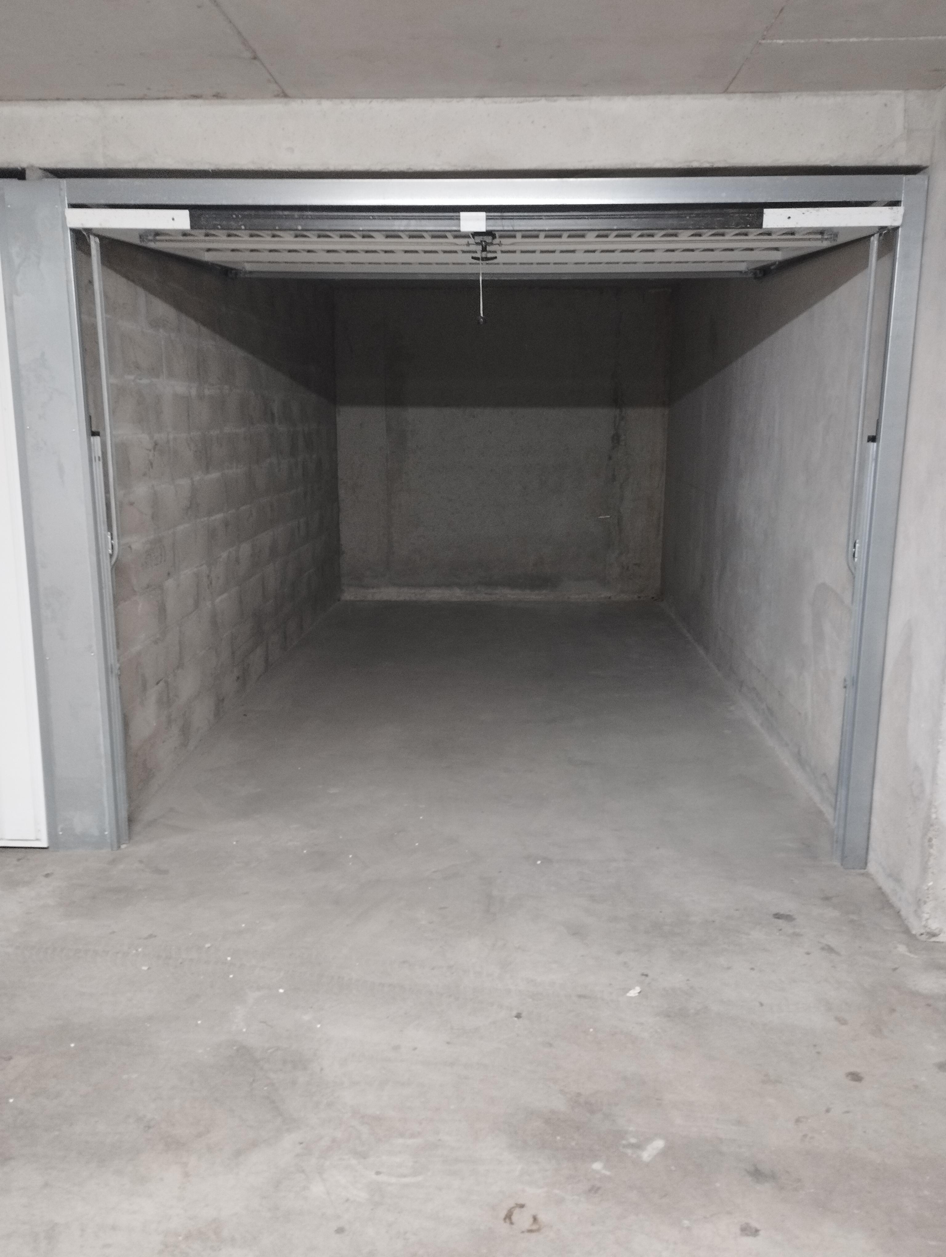 Garage/Box - 13m² - Pierre-Bénite