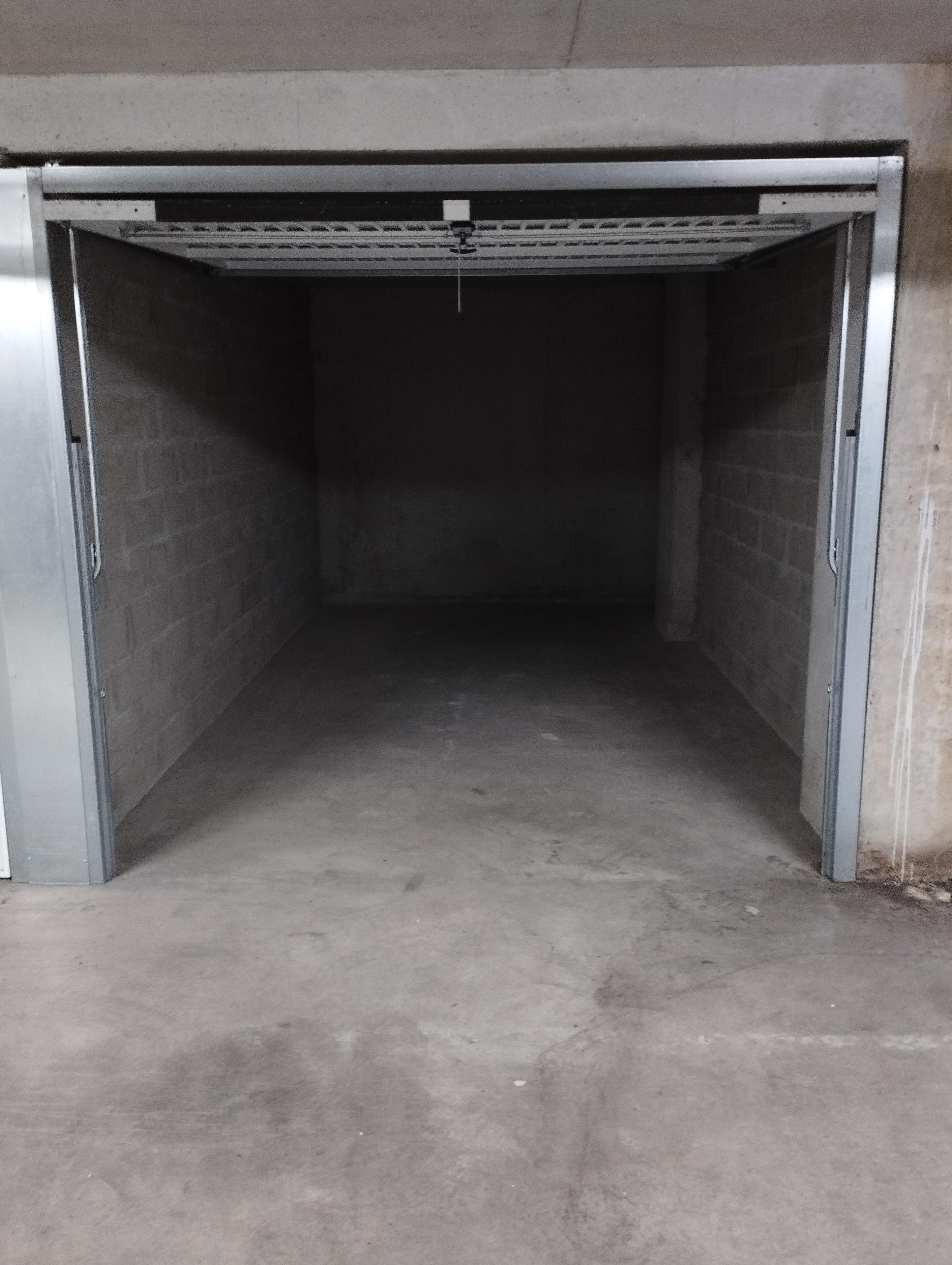 Garage/Box - 13m² - Pierre-Bénite