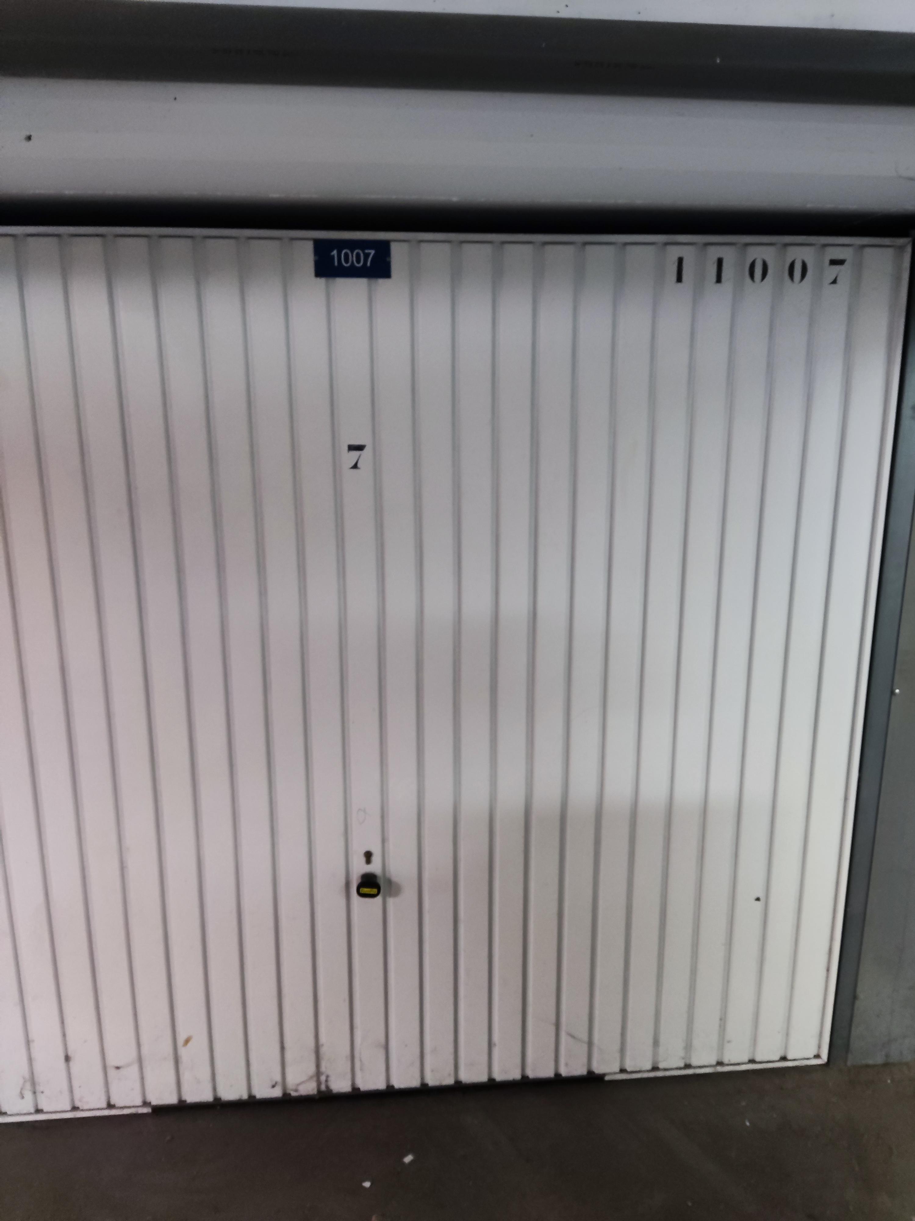 Garage fermé en location / Cormeilles-en-Parisis