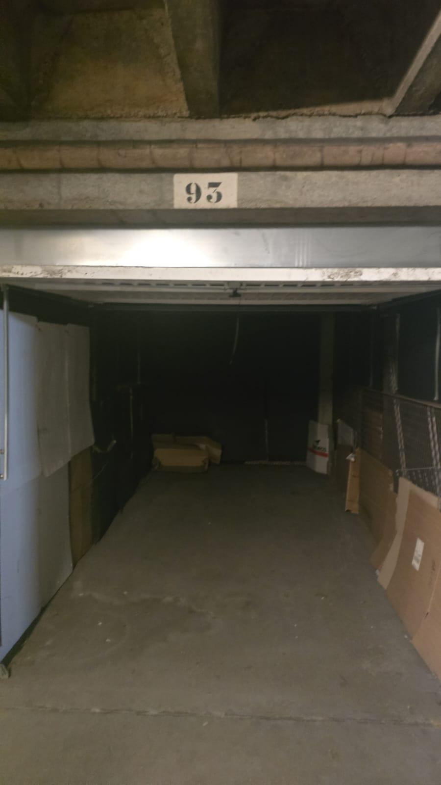 Garage Box 12m² à Dourdan