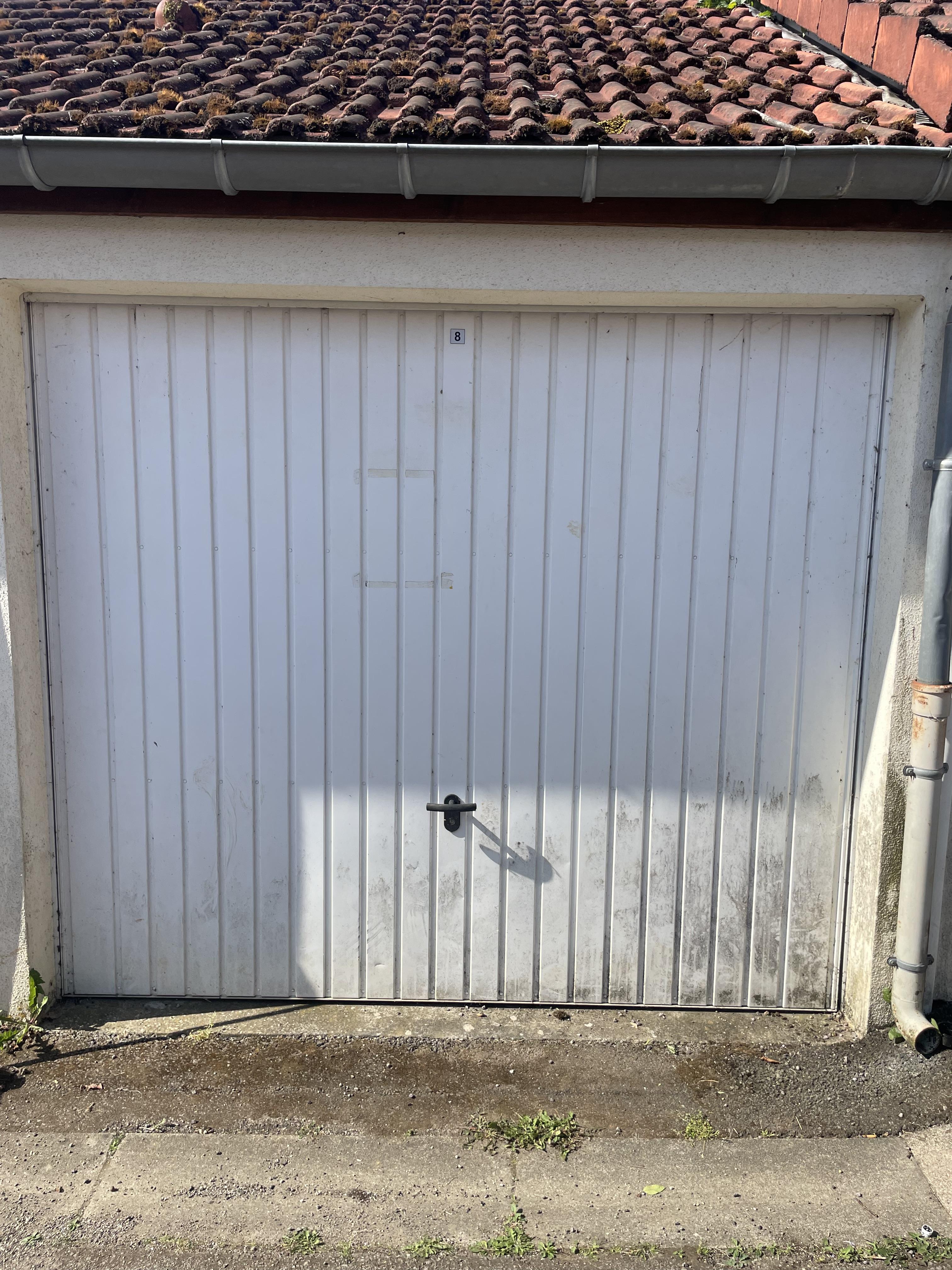 Garage/ Box 14m² -Algrange