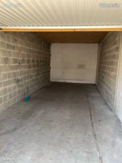 📦 Grand Box de stockage à louer –