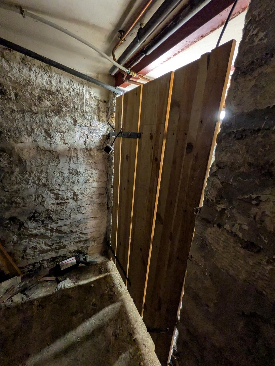 Cave sécurisée, Paris 15, très proche Montparnasse
