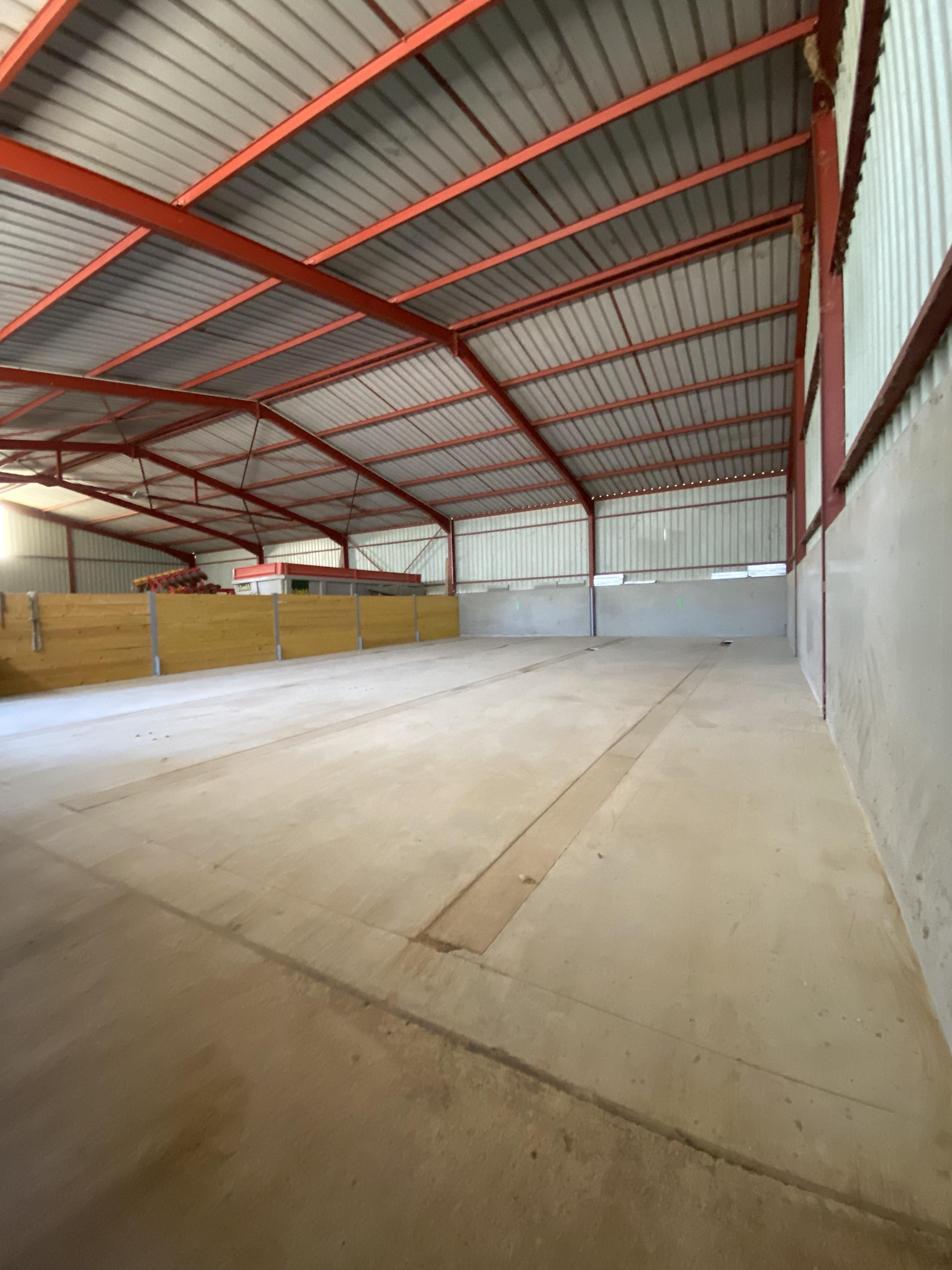 Places d'hivernage dans hangar fermé sécurisé