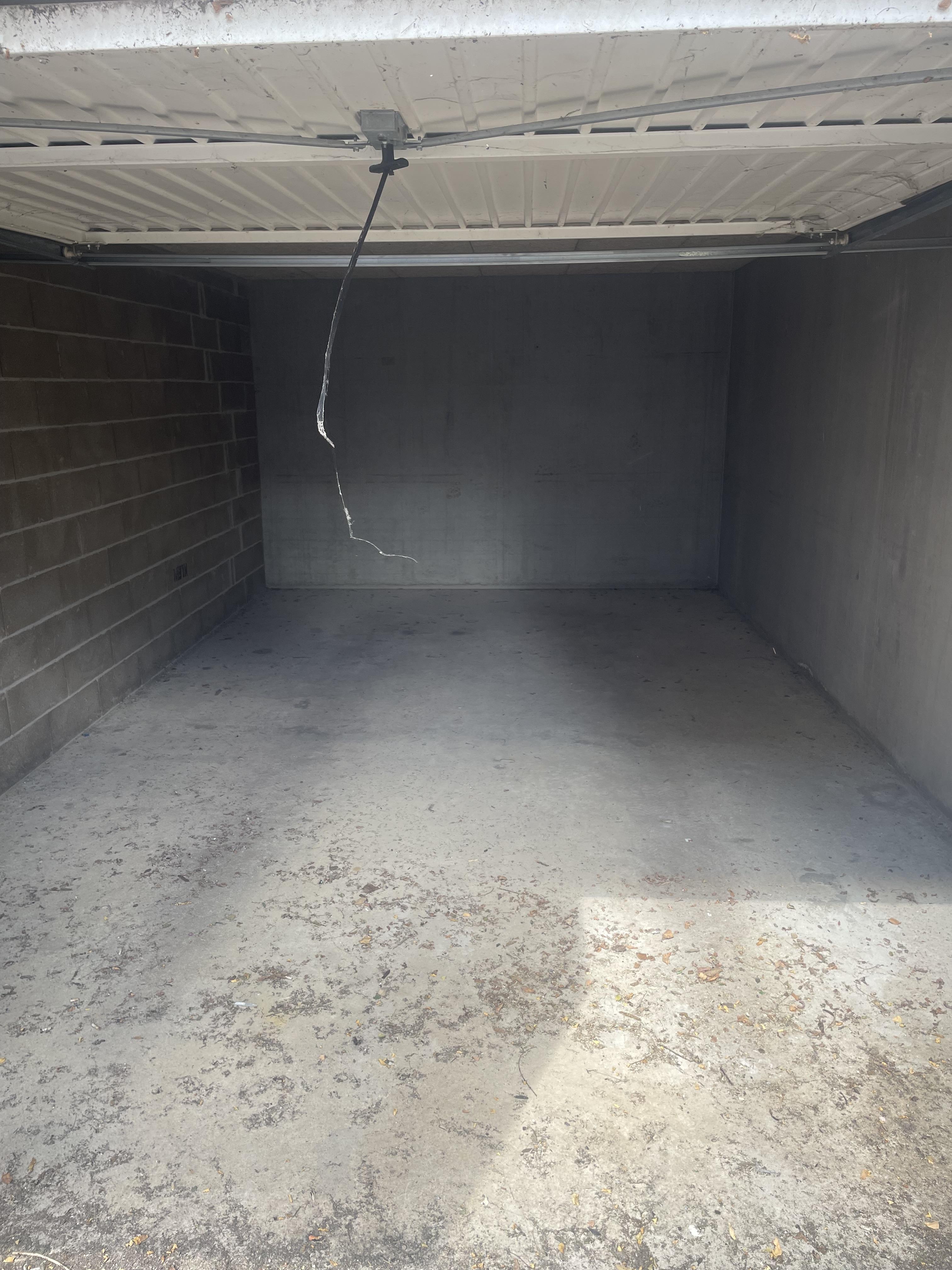 Garage Box 19m² à Hayange