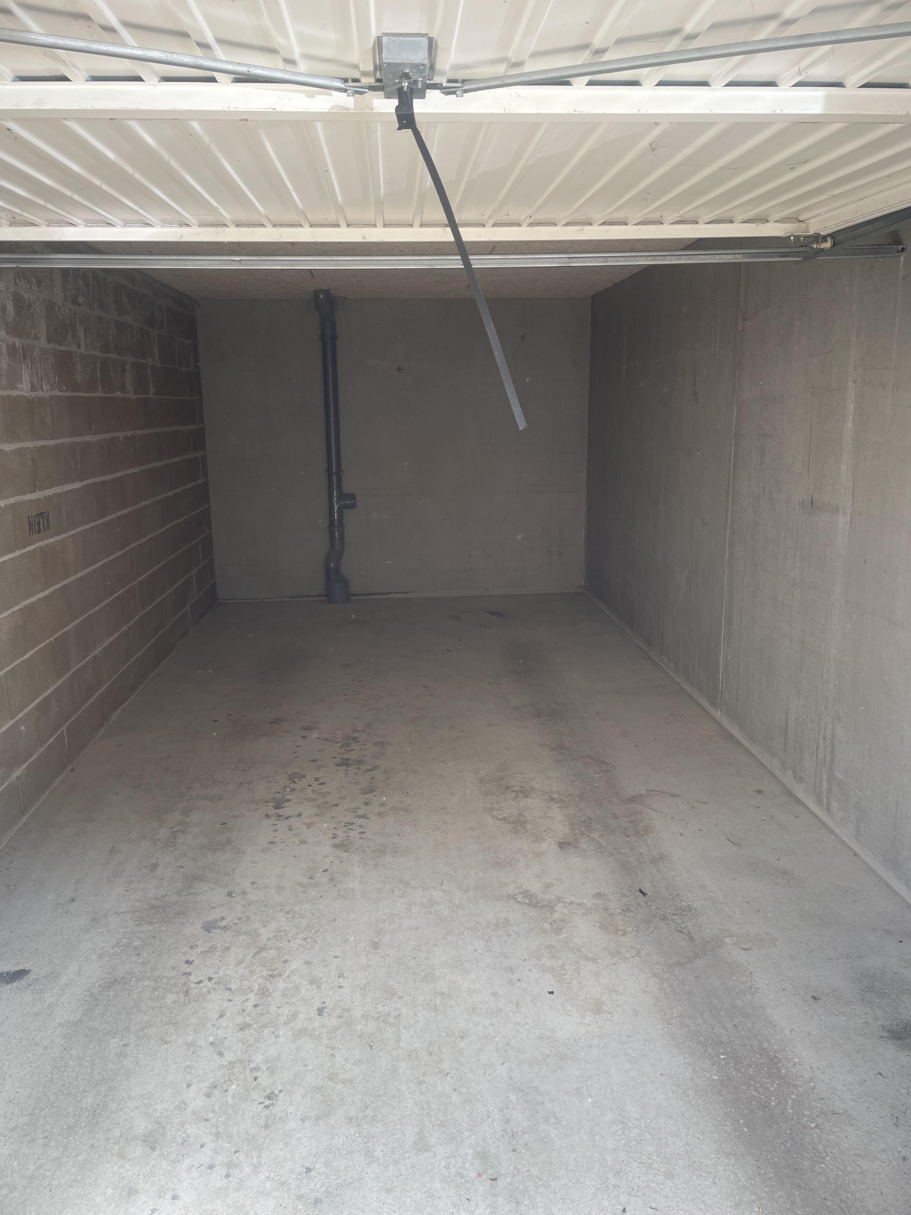 Garage Box 13m² à Hayange