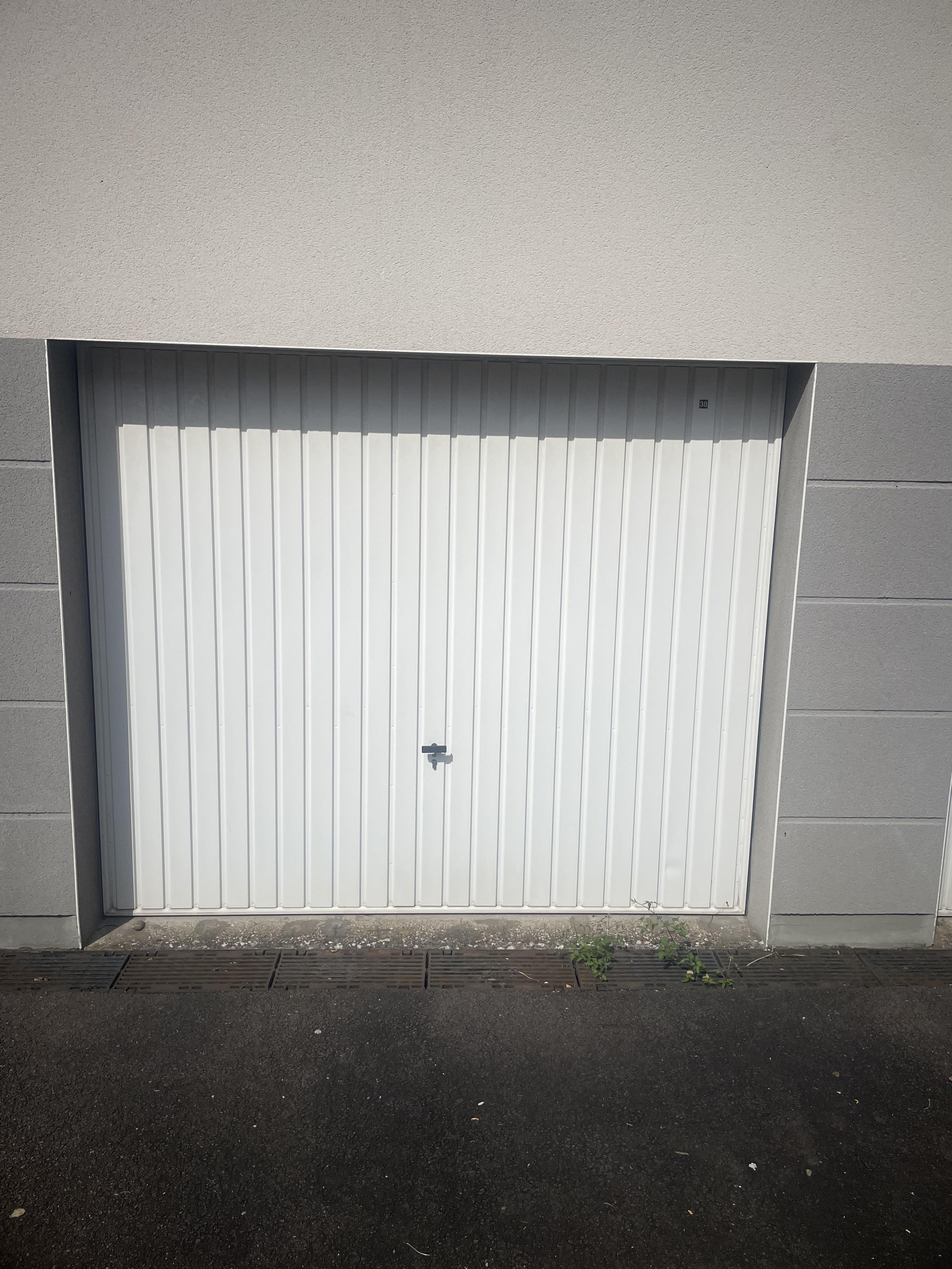 Garage Box 14m² à Hayange