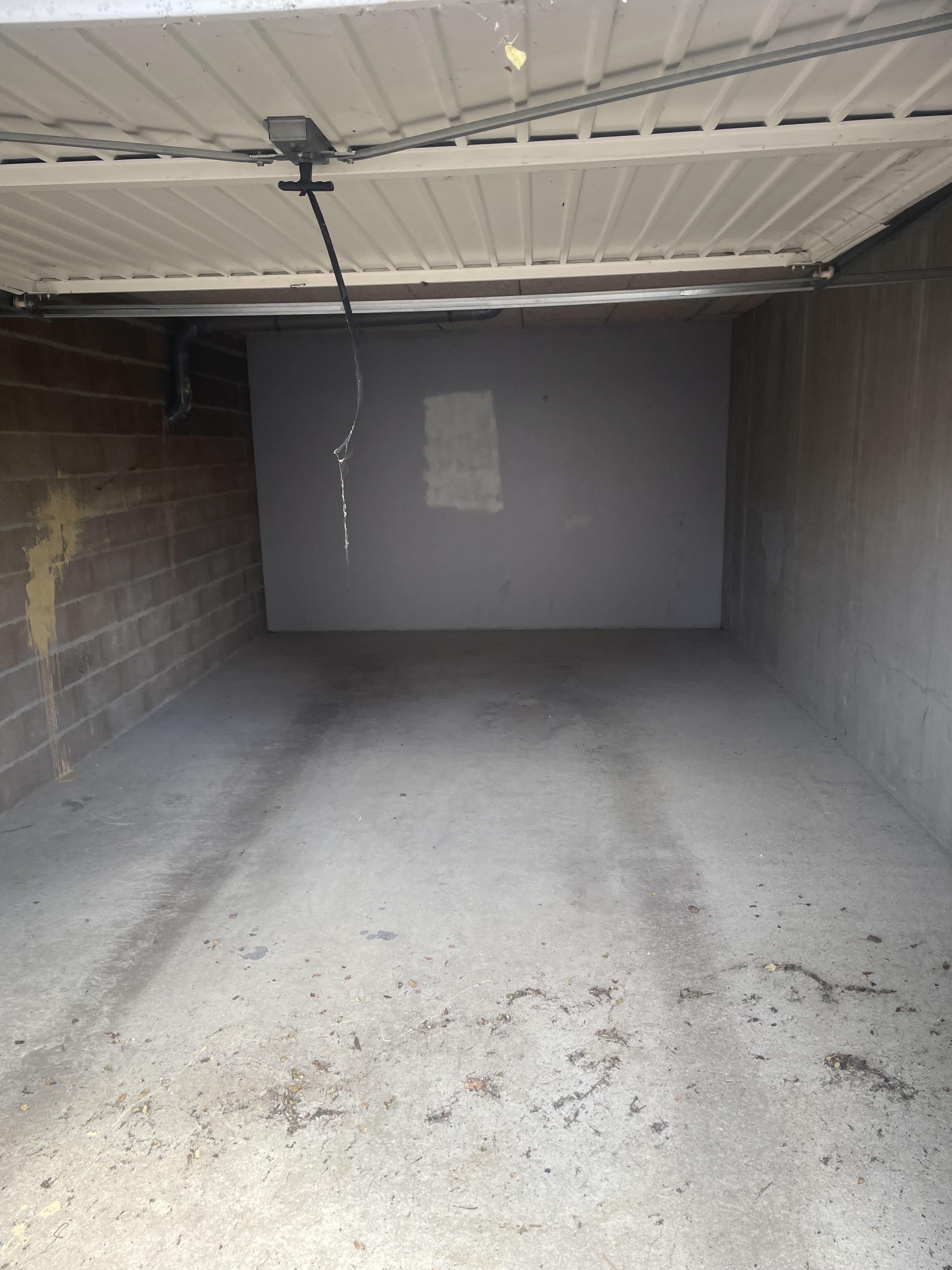 Garage Box 14m² à Hayange