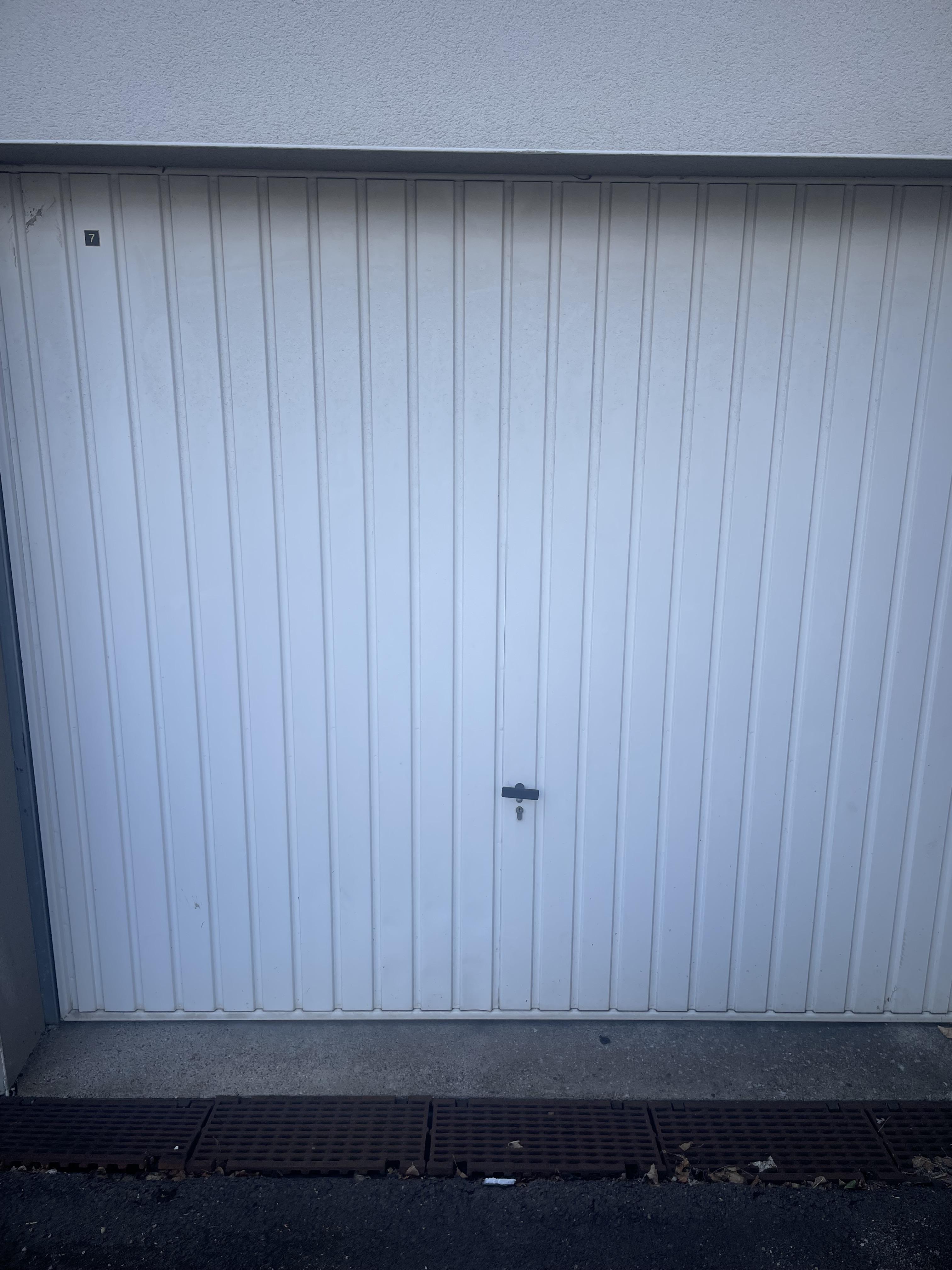 Garage Box 13m² à Hayange