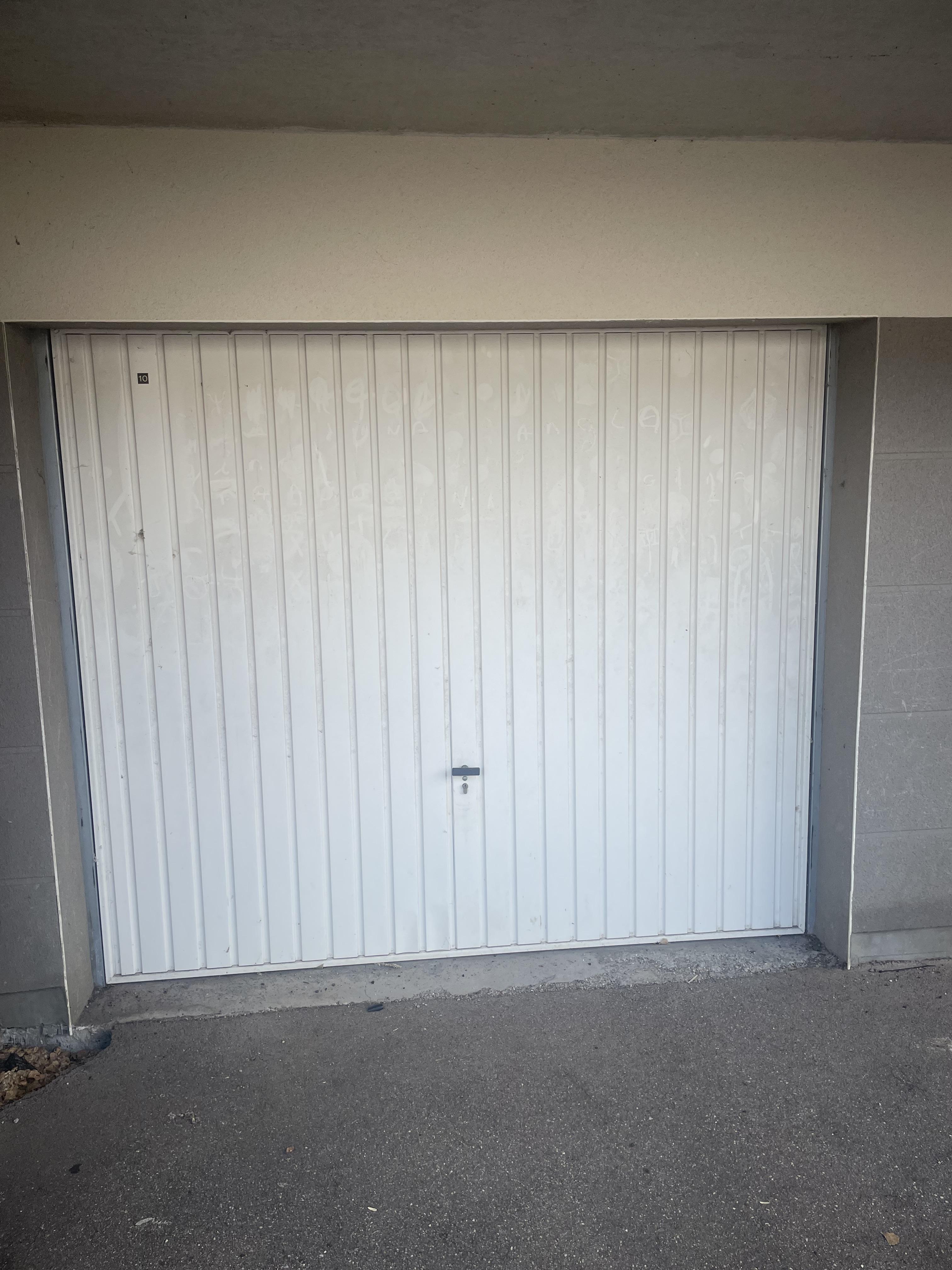 Garage Box 20m² à Hayange