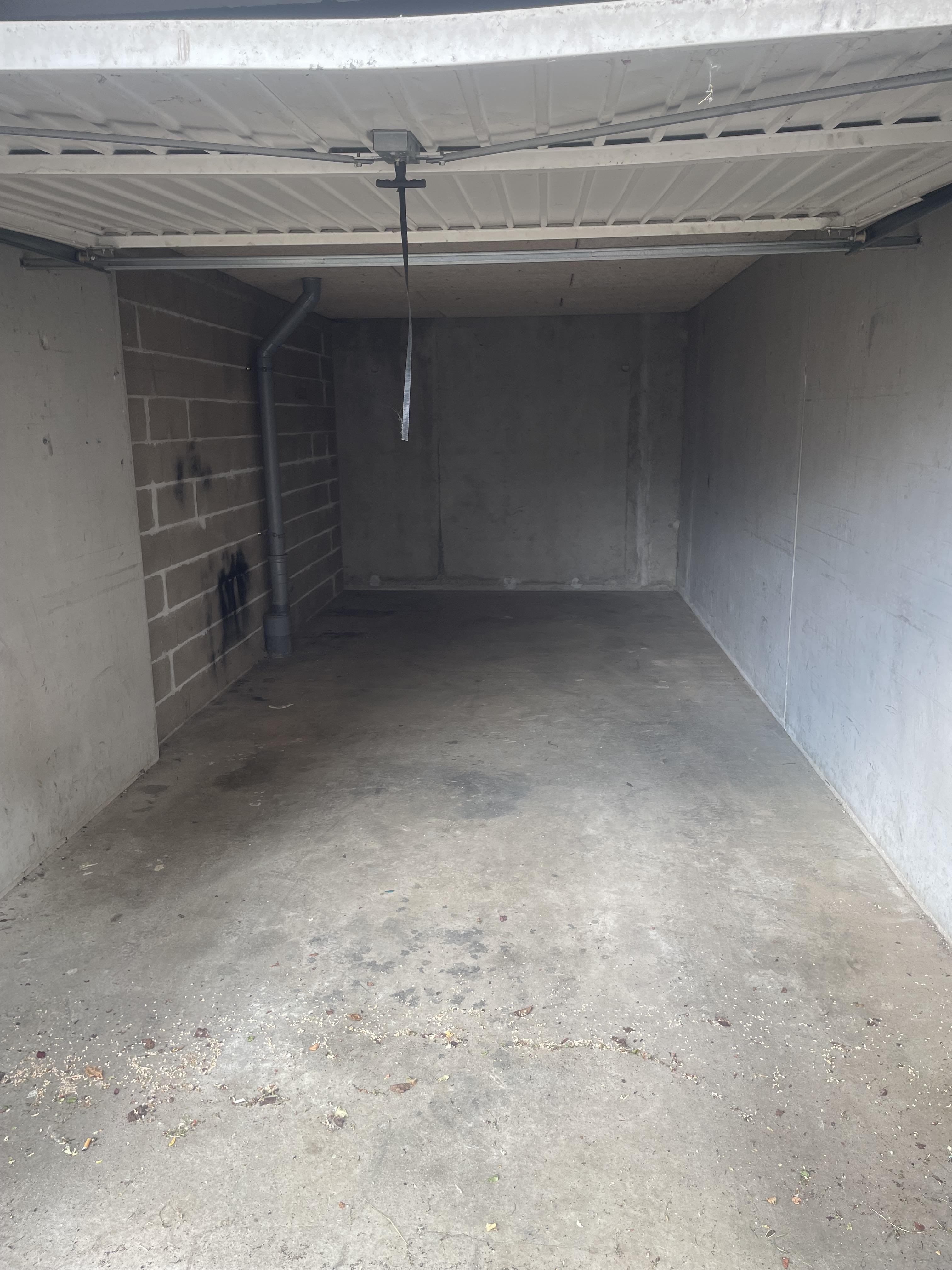 Garage Box 21m² à Hayange