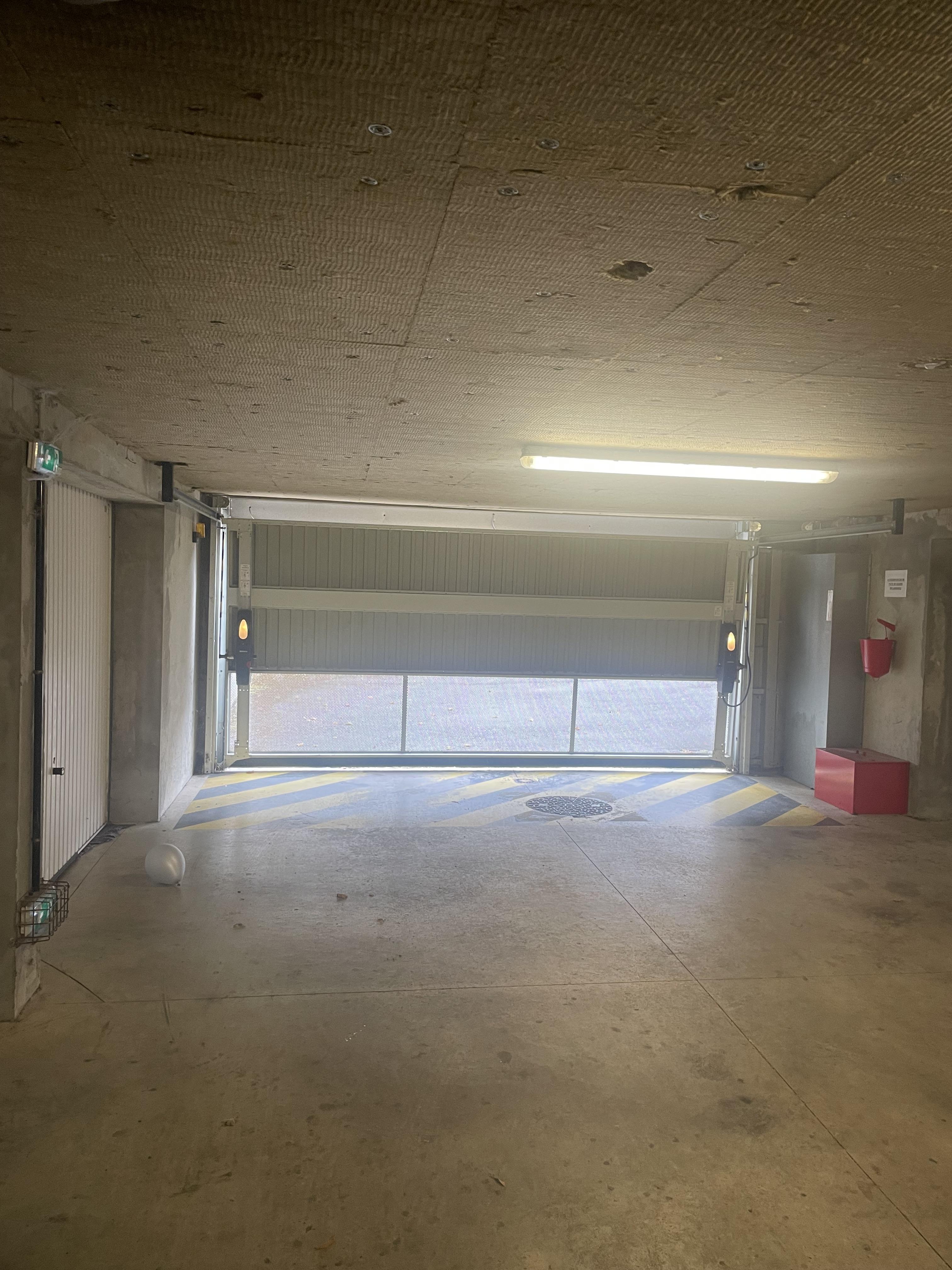 Garage/ Box 14m² -Hayange