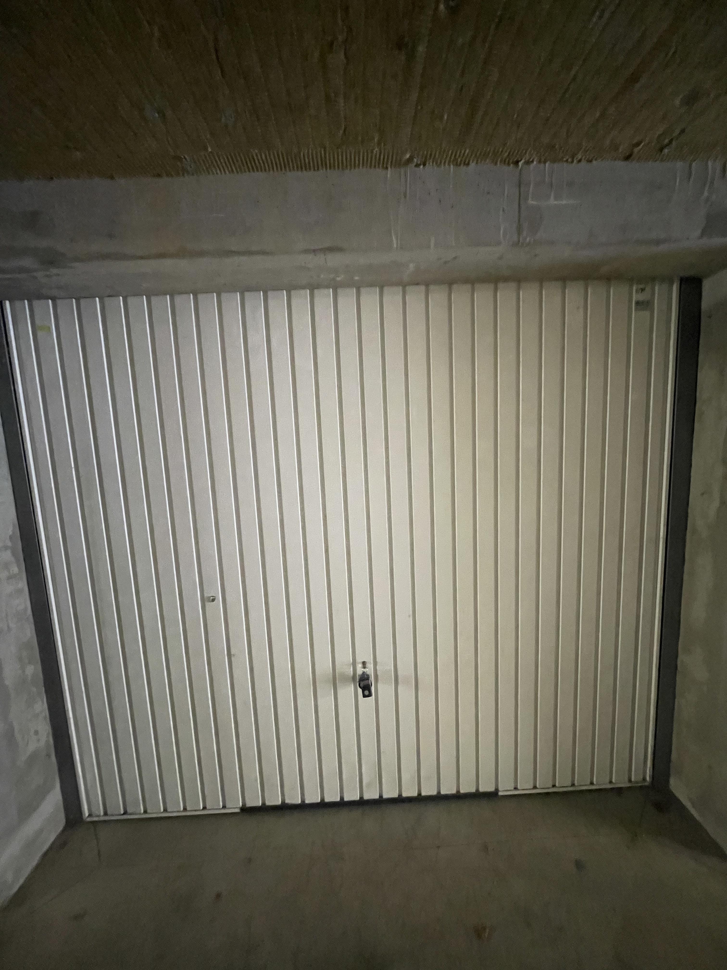 Garage/ Box 14m² -Hayange