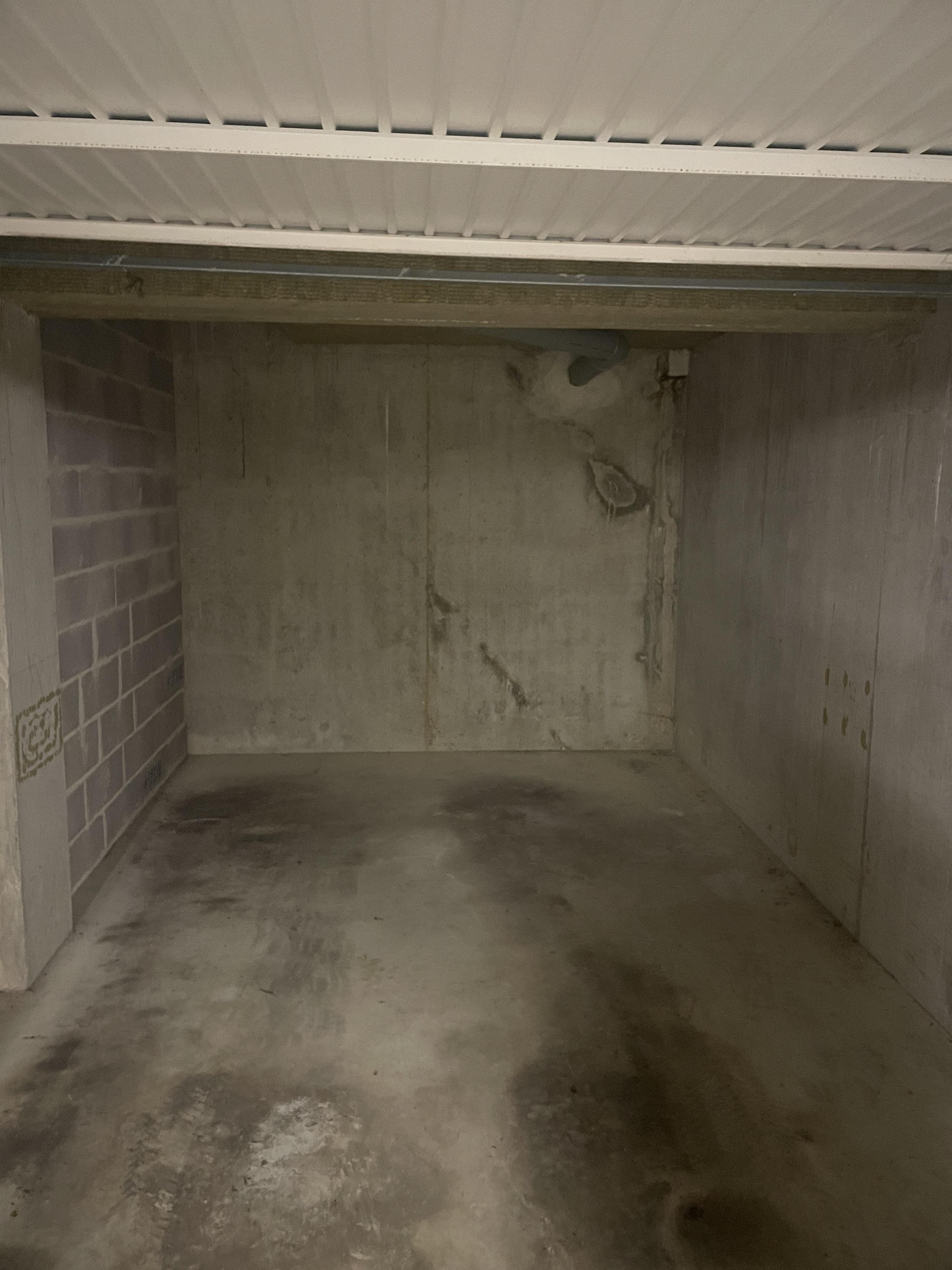 Garage/ Box 14m² -Hayange