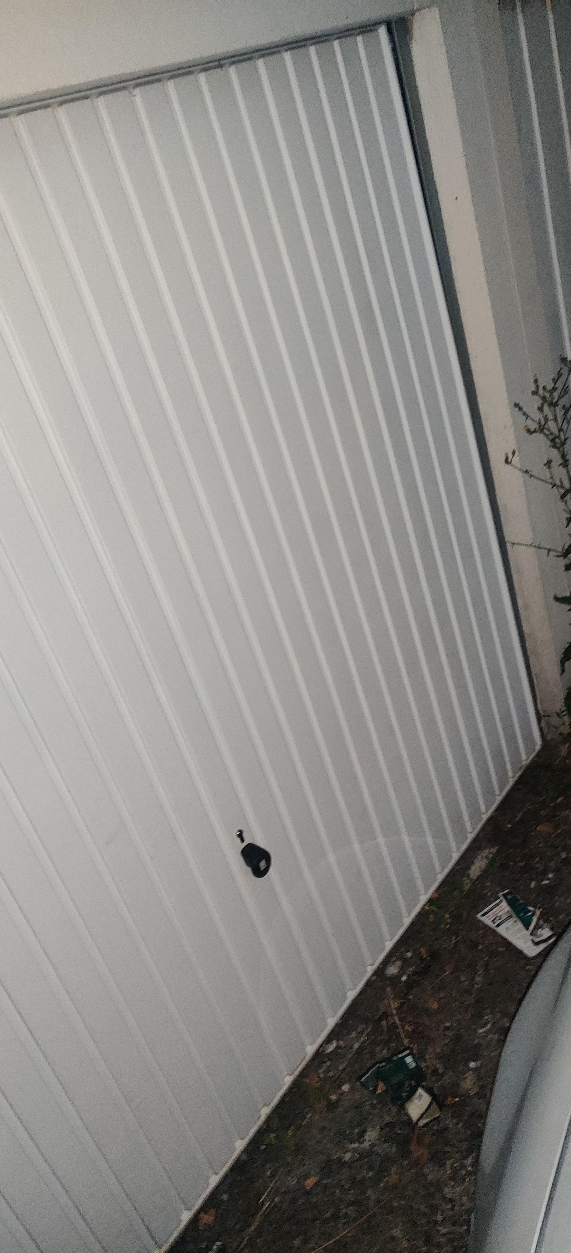 Garage Box 14m² - Saint-Fargeau-Ponthierry