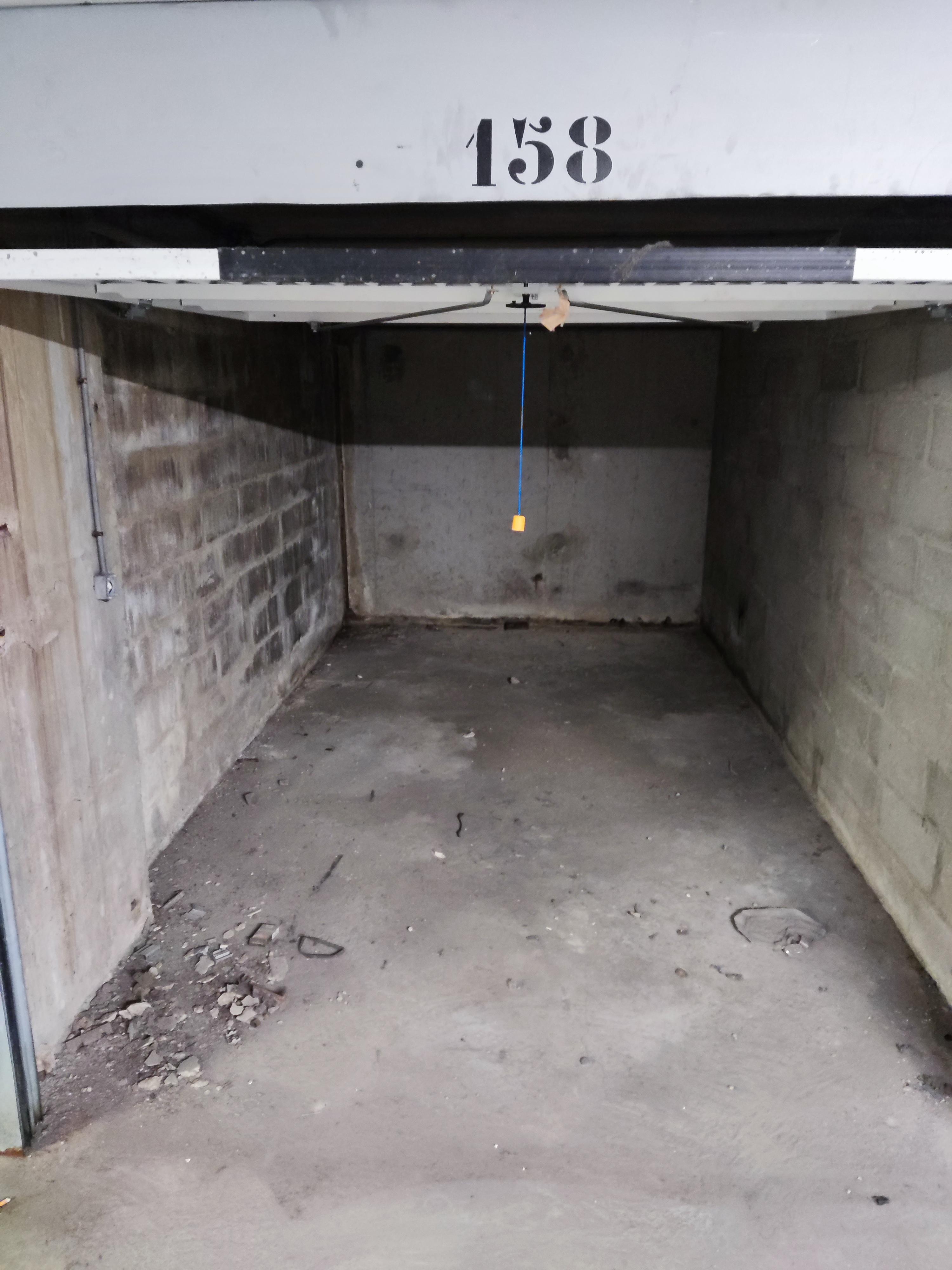 Garage/ Box 11m² - Bezons