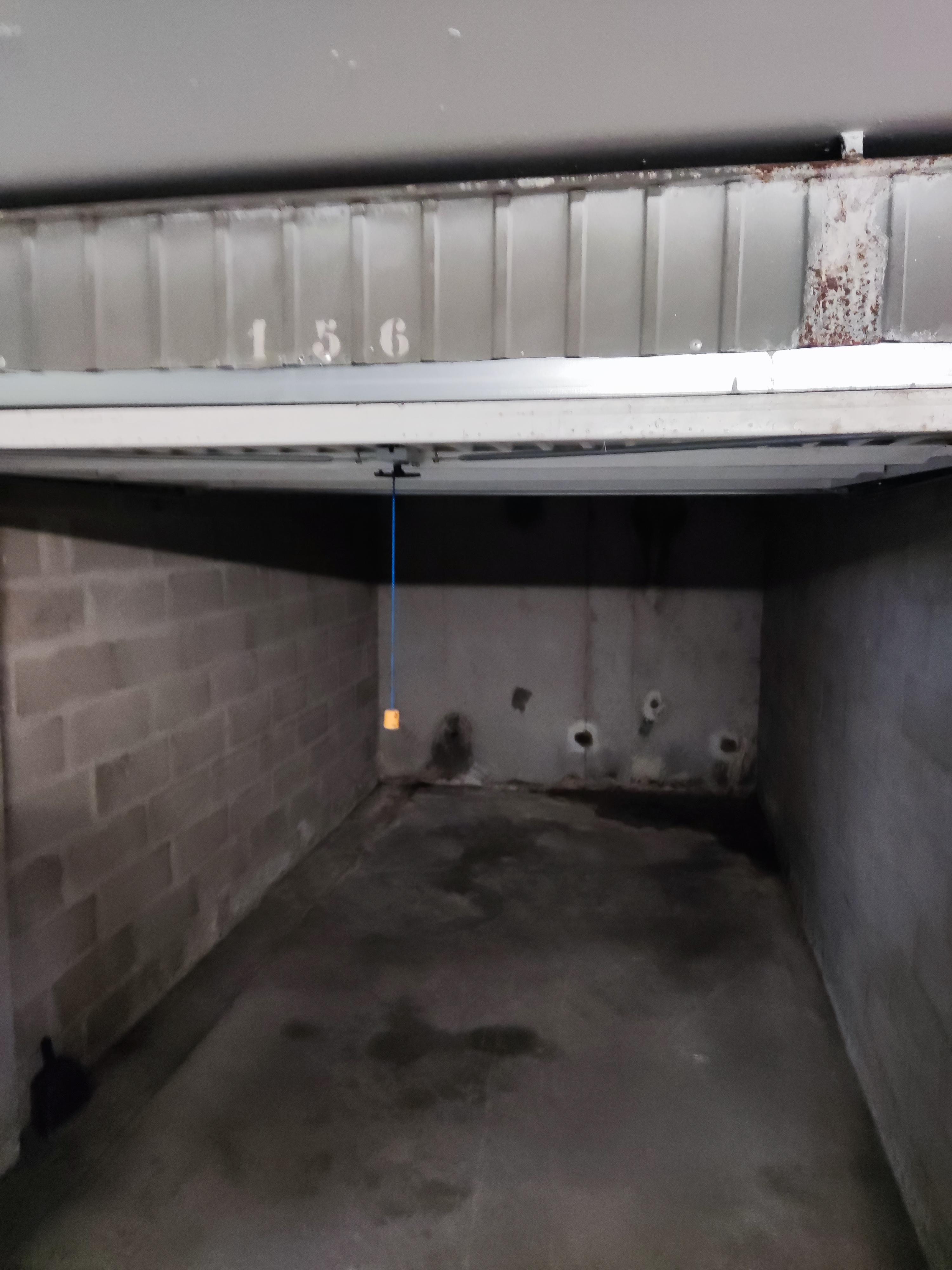 Garage/ Box 7m² - Bezons