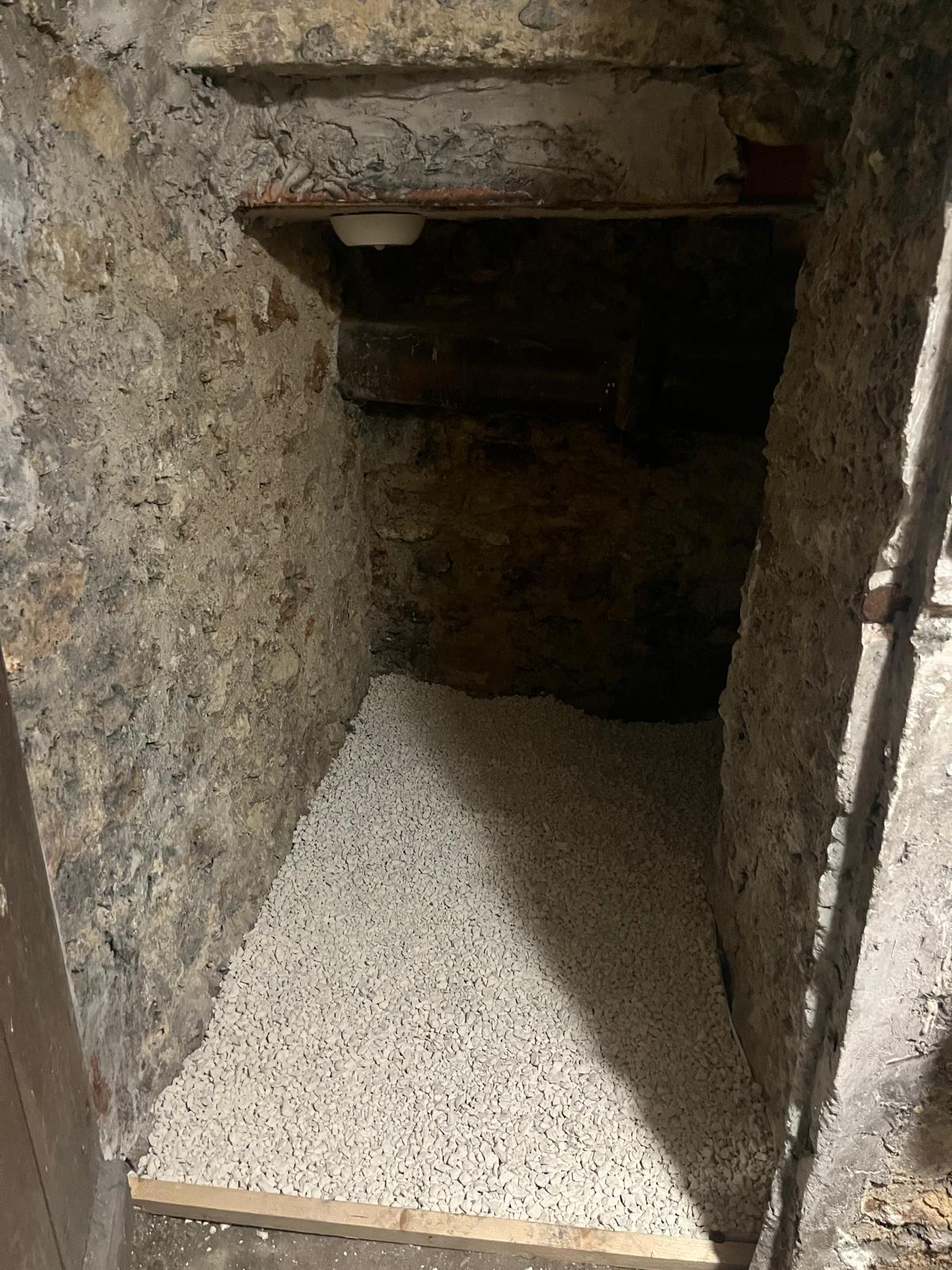 Cave sèche, saine et sécurisée - Général Bizot