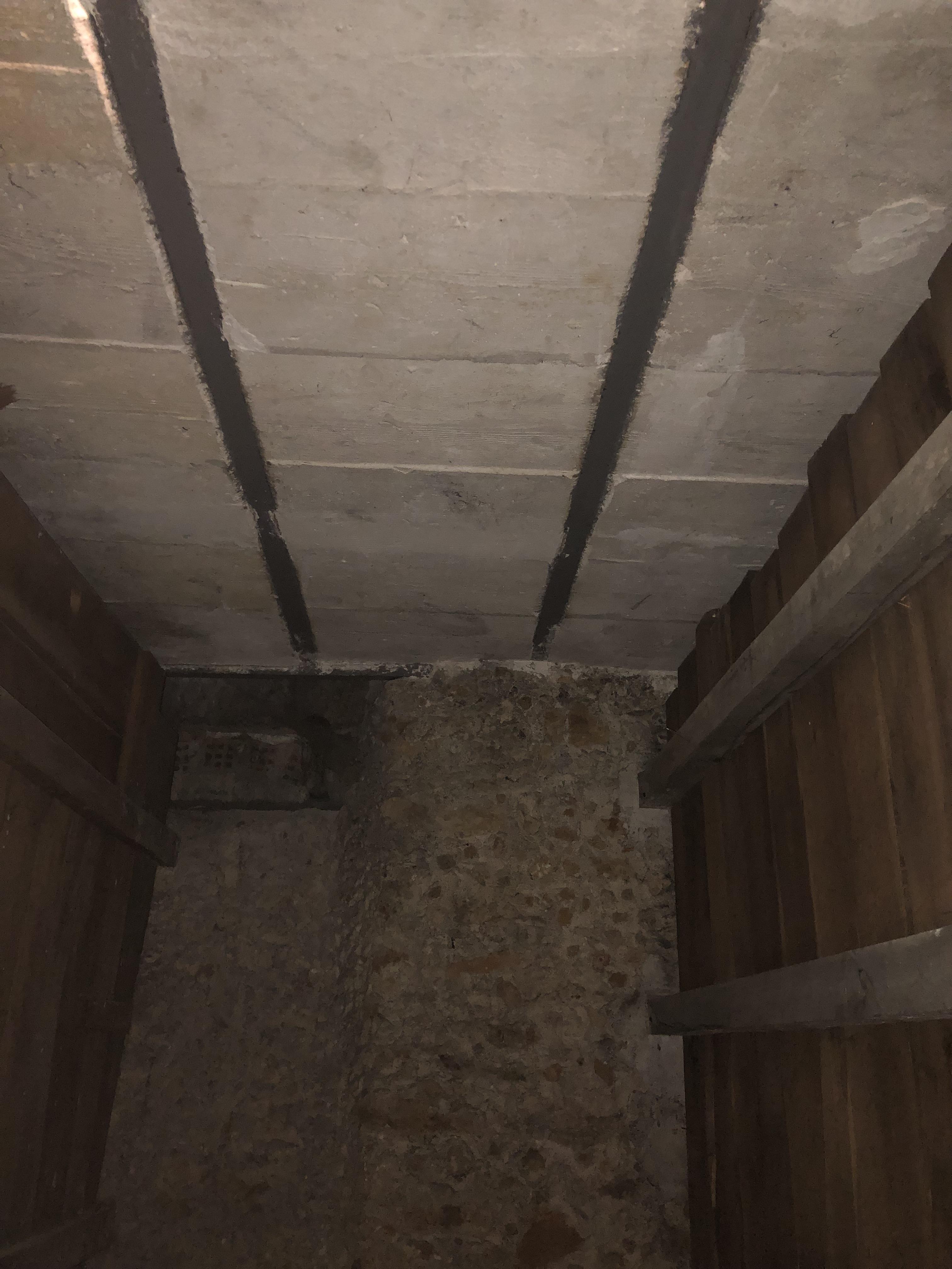 Location de plusieurs caves très saines de 30