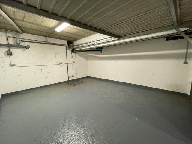 Double box avec électricité 22m2