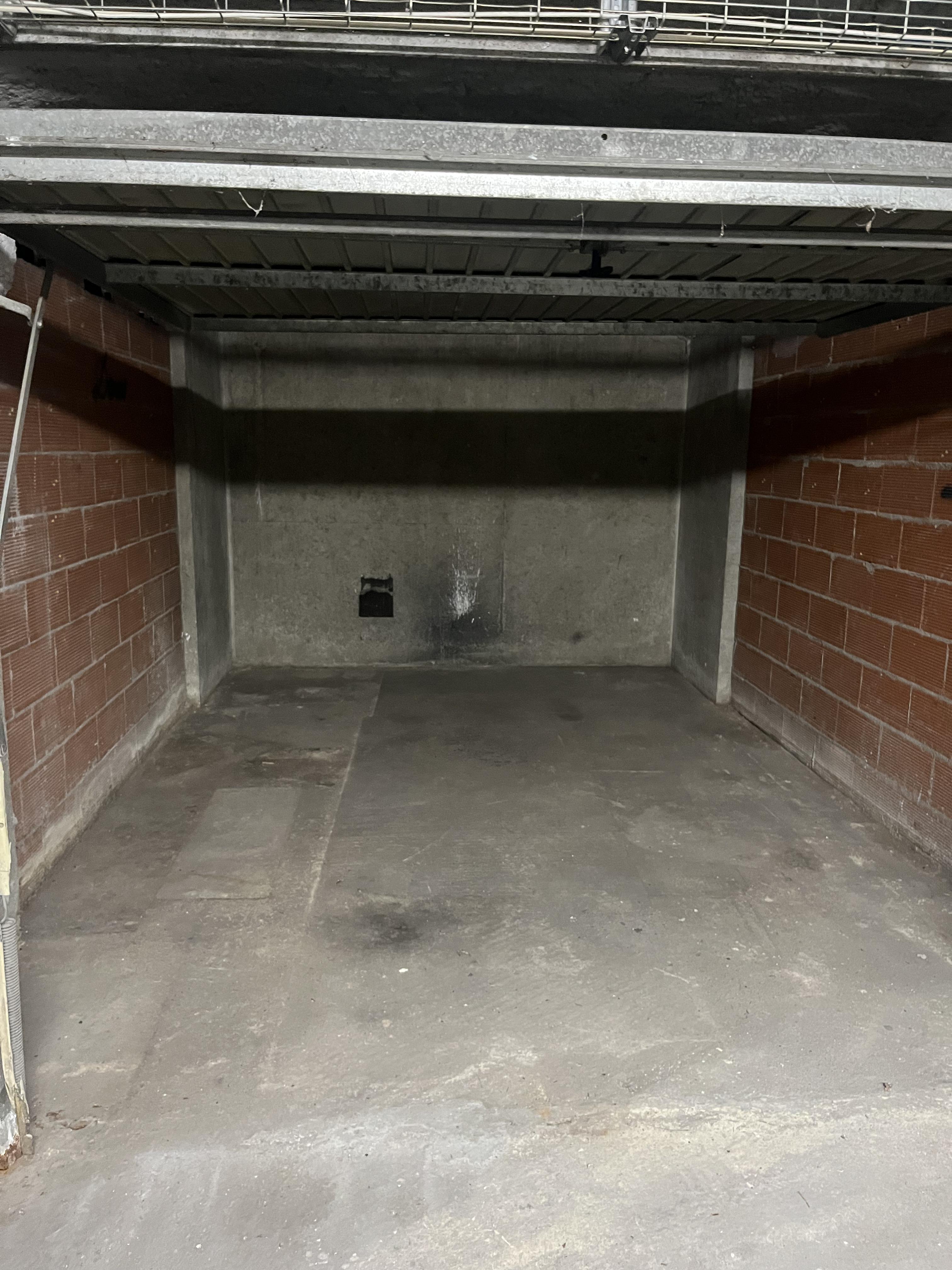 INTRA - Garage de 12m² sur Toulouse