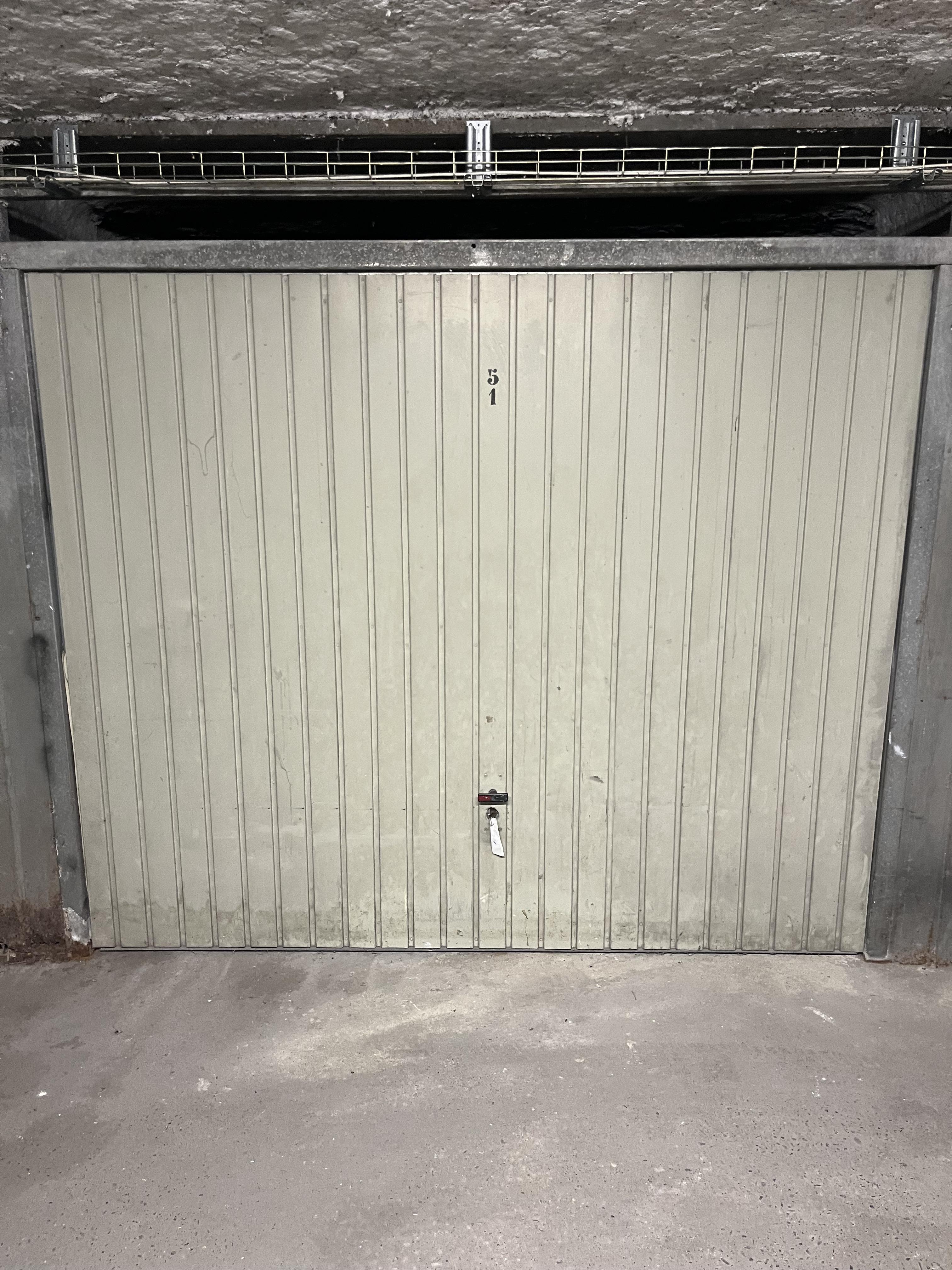 INTRA - Garage de 14m² sur Toulouse