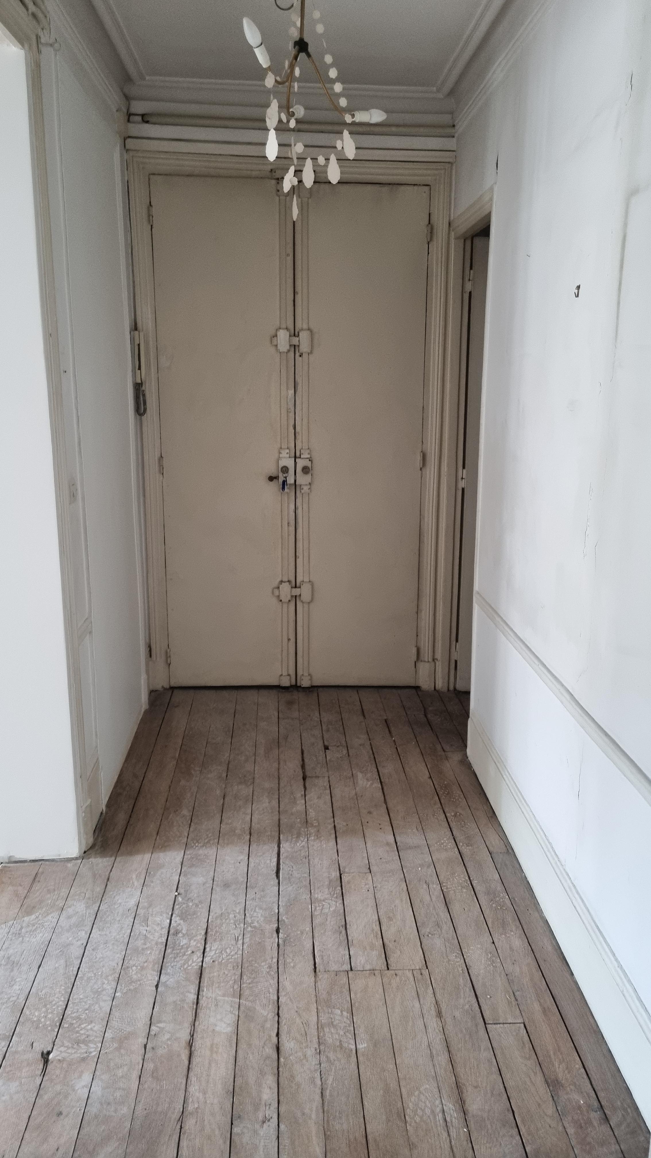 Local de stockage - Paris 4 - 60m2