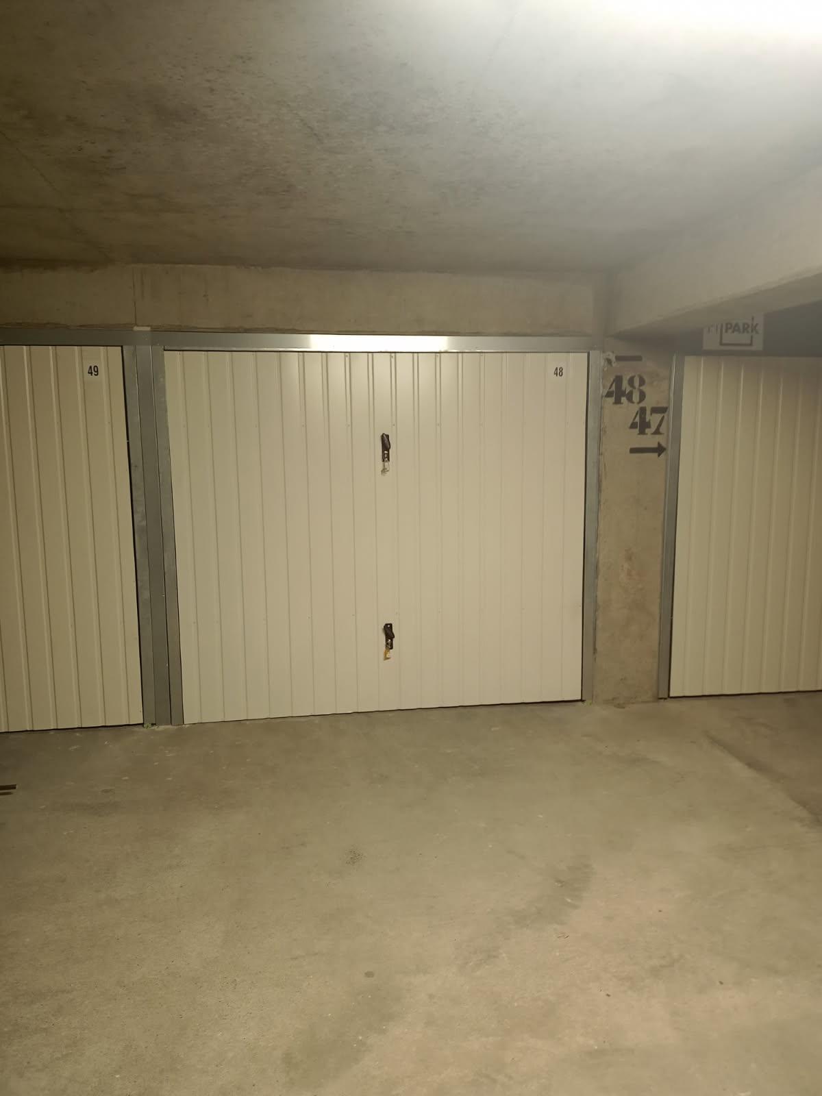 LOUE BOX de 13 m2 à RAMBOUILLET