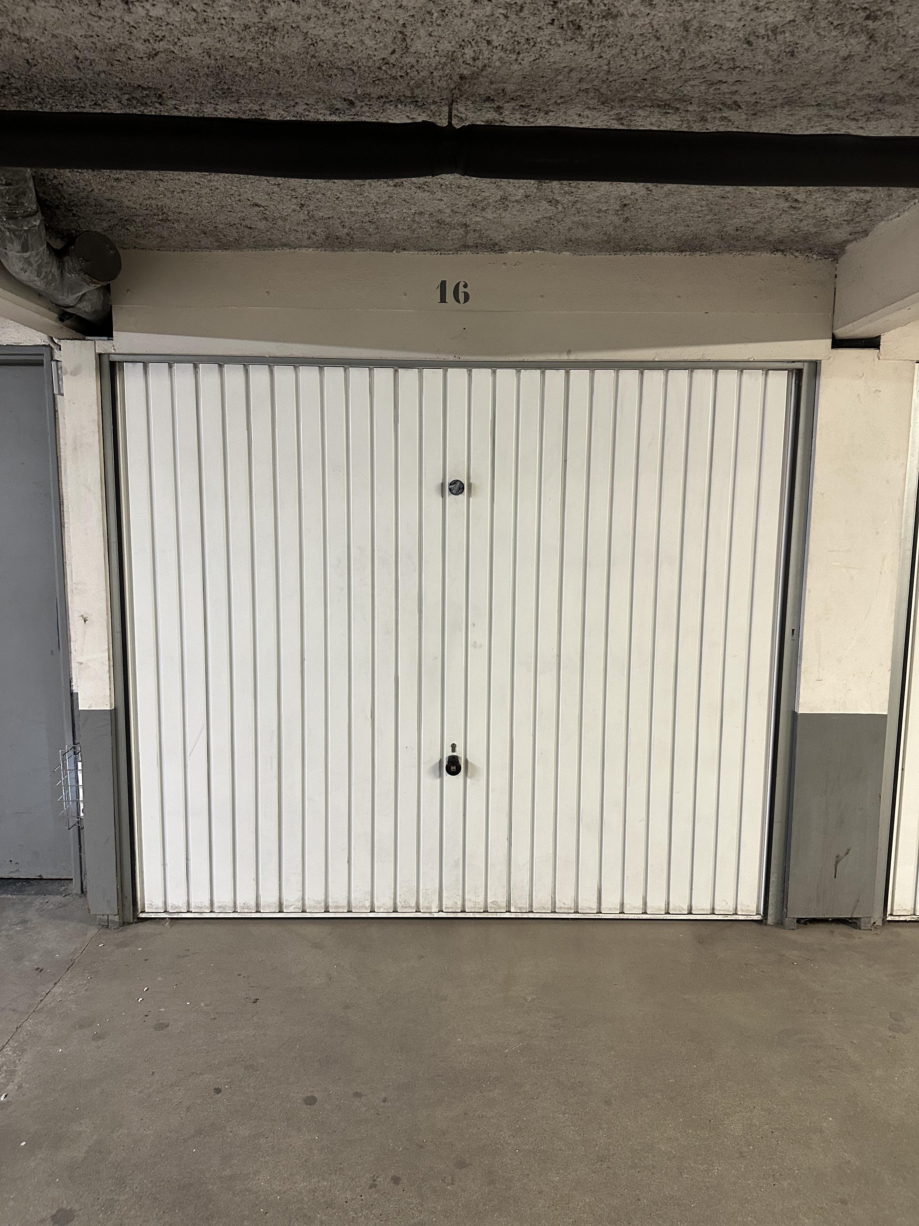 Garage/box - 12m² - Beauvais