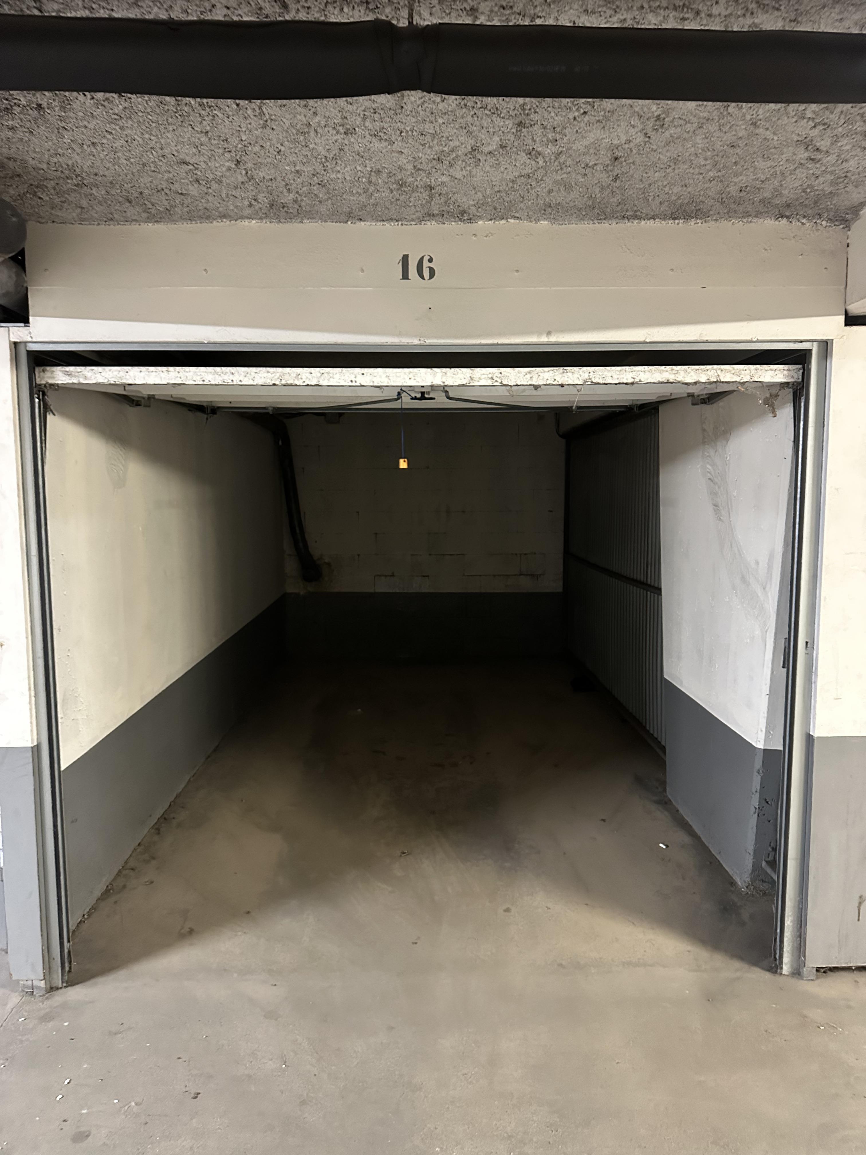Garage/box - 12m² - Beauvais