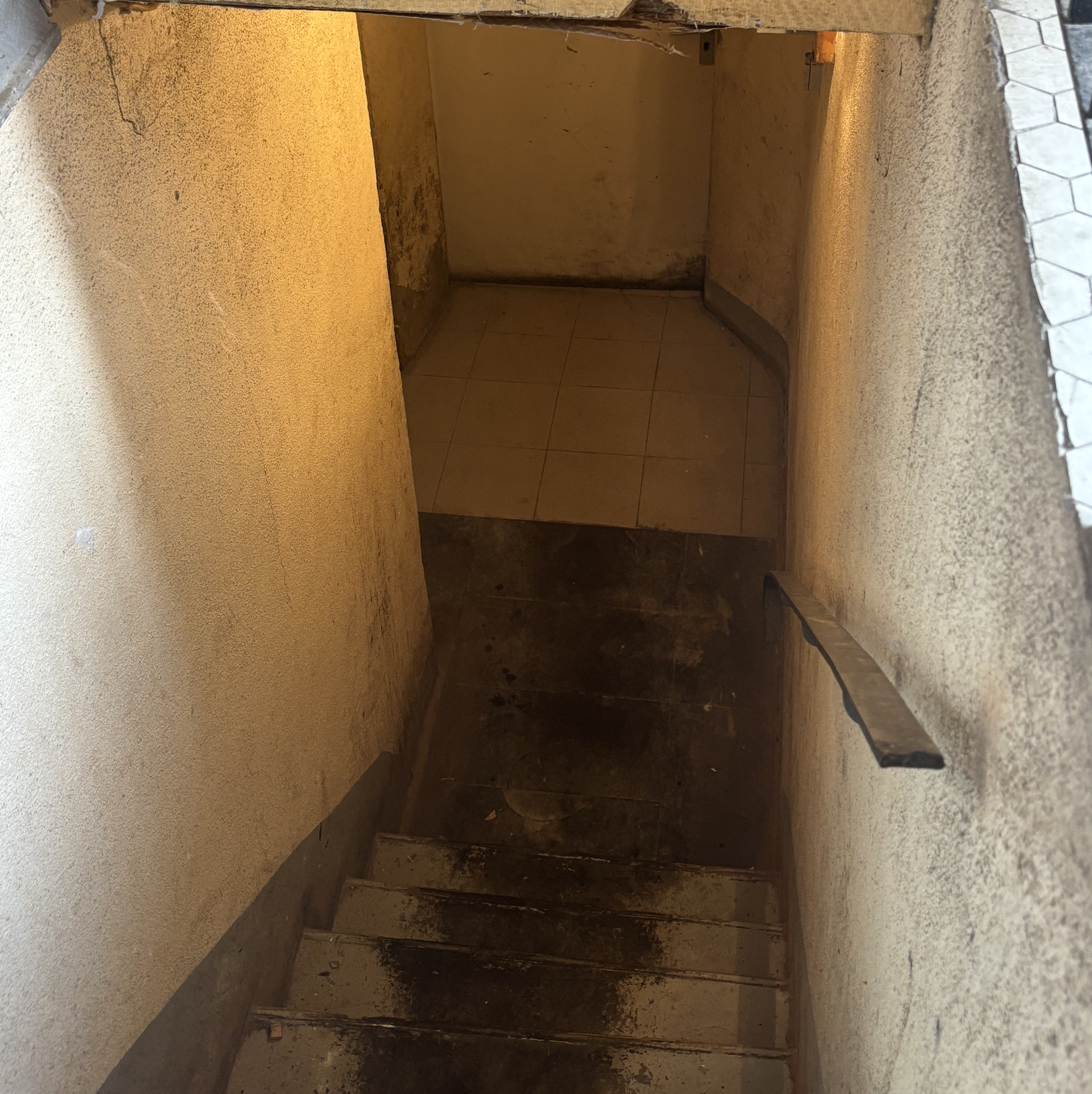 Location Cave Toulouse Hypercentre de 6m2