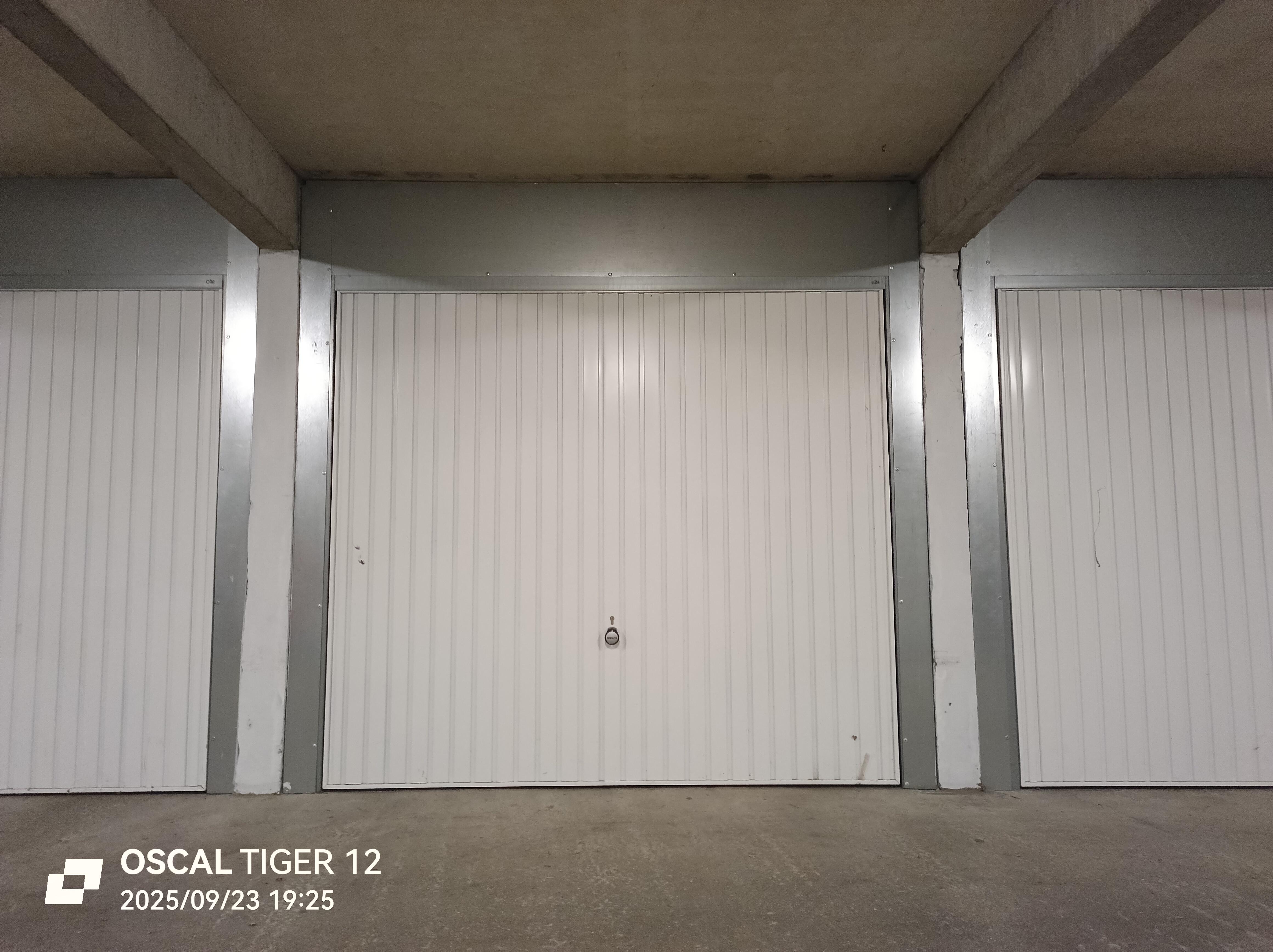 Garage/ Box - 13m² - Bourg-en-Bresse