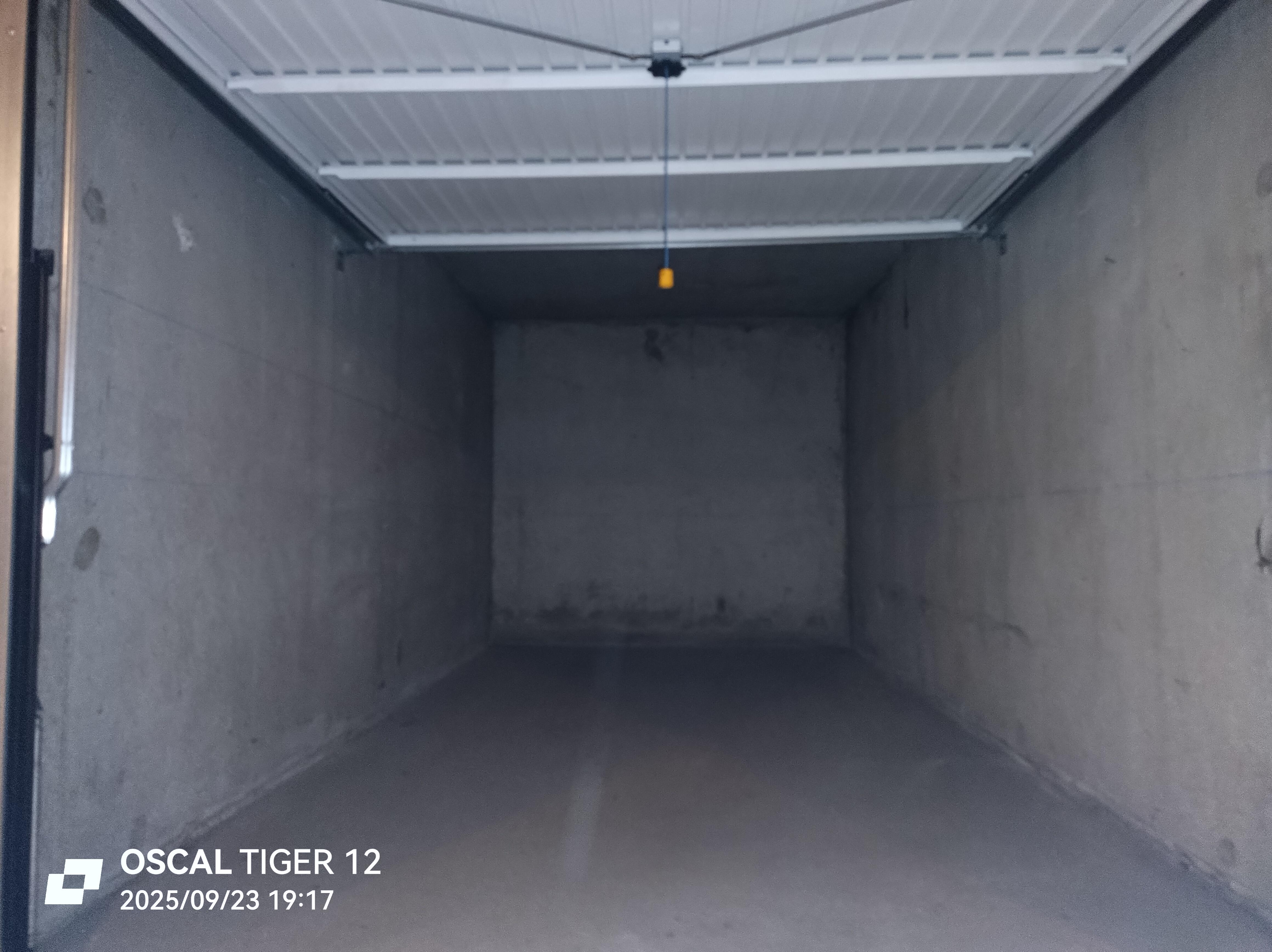 Garage/ Box - 13m² - Bourg-en-Bresse