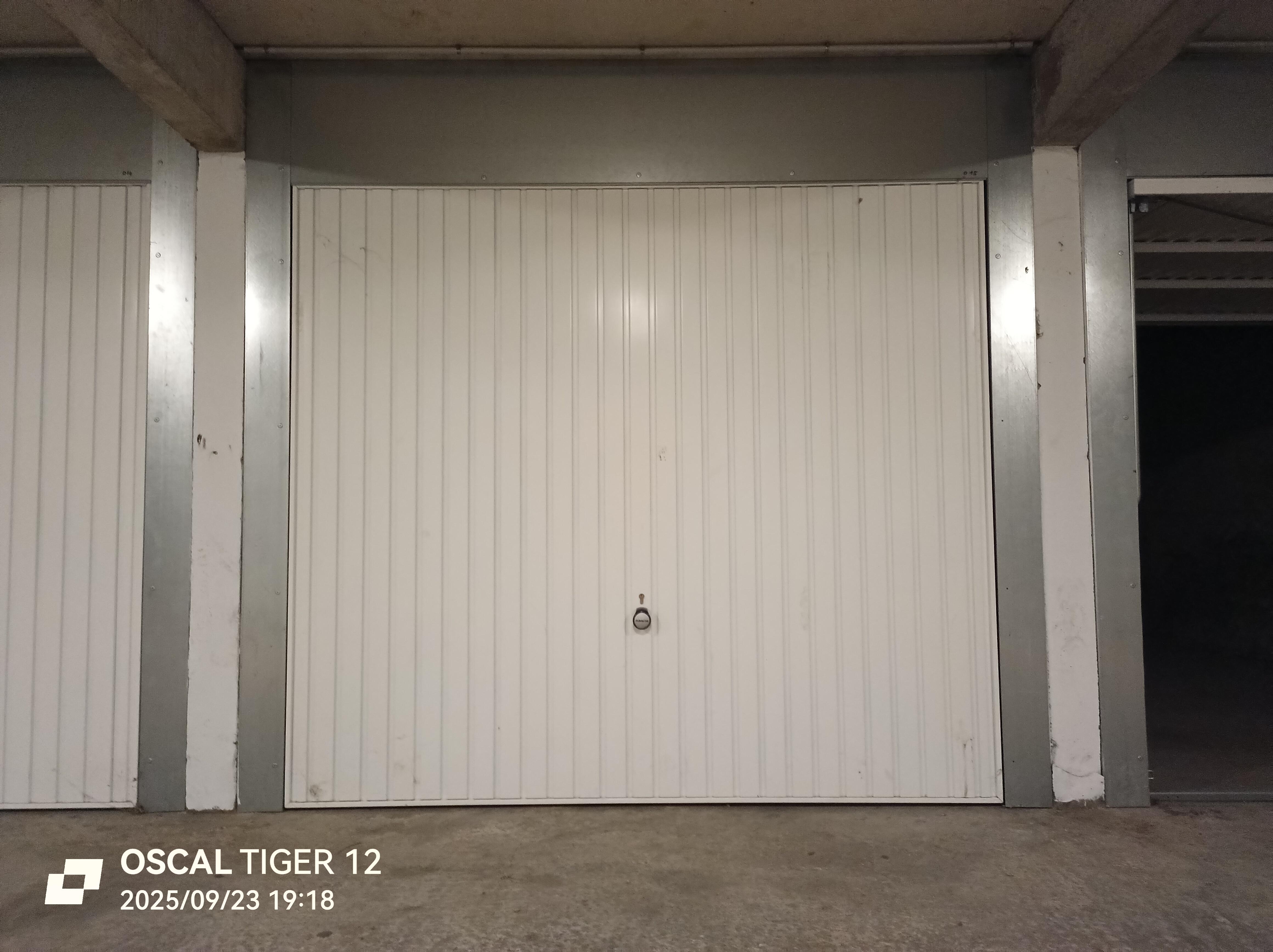 Garage/ Box - 13m² - Bourg-en-Bresse