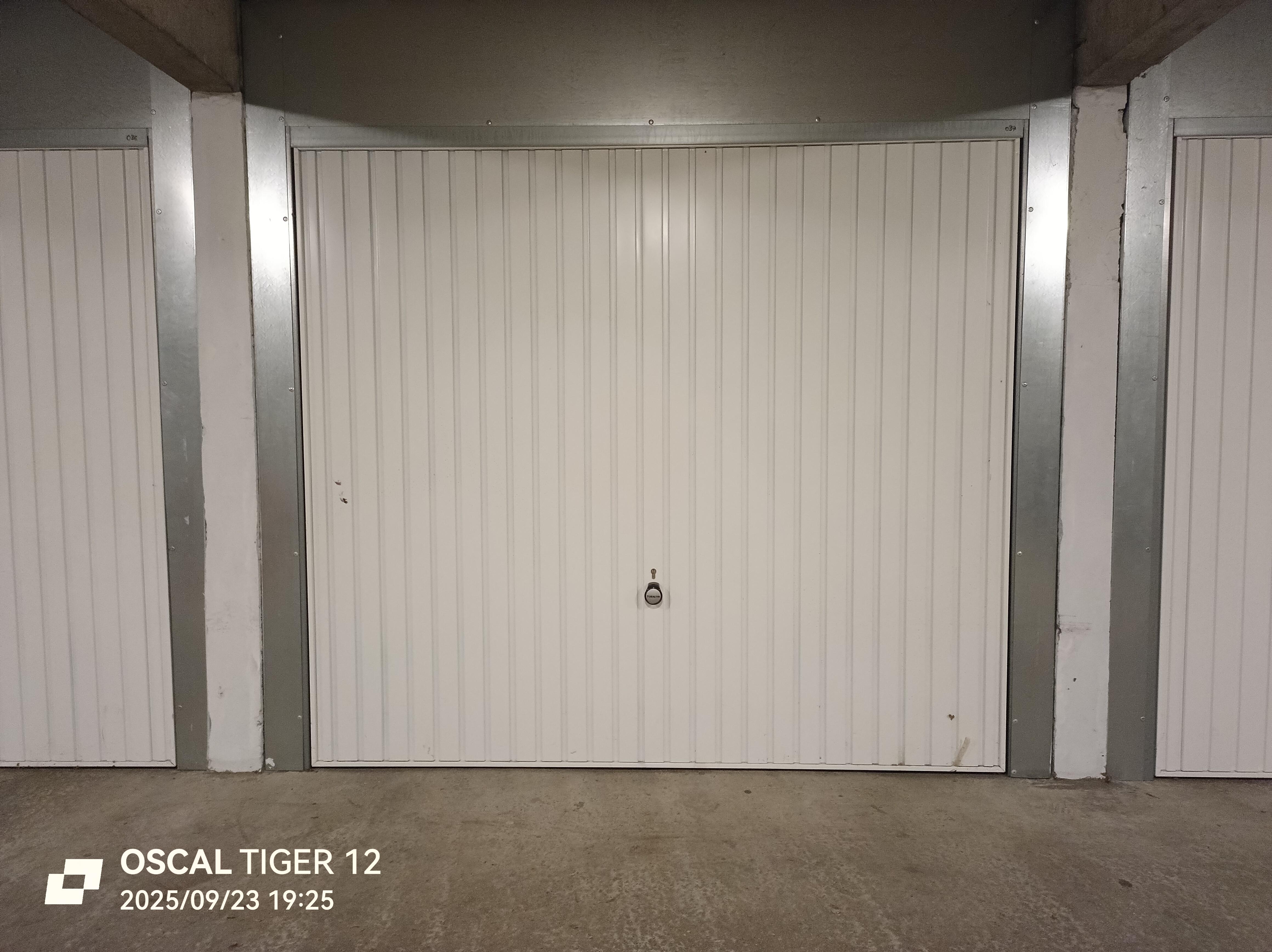 Garage/ Box - 13m² - Bourg-en-Bresse