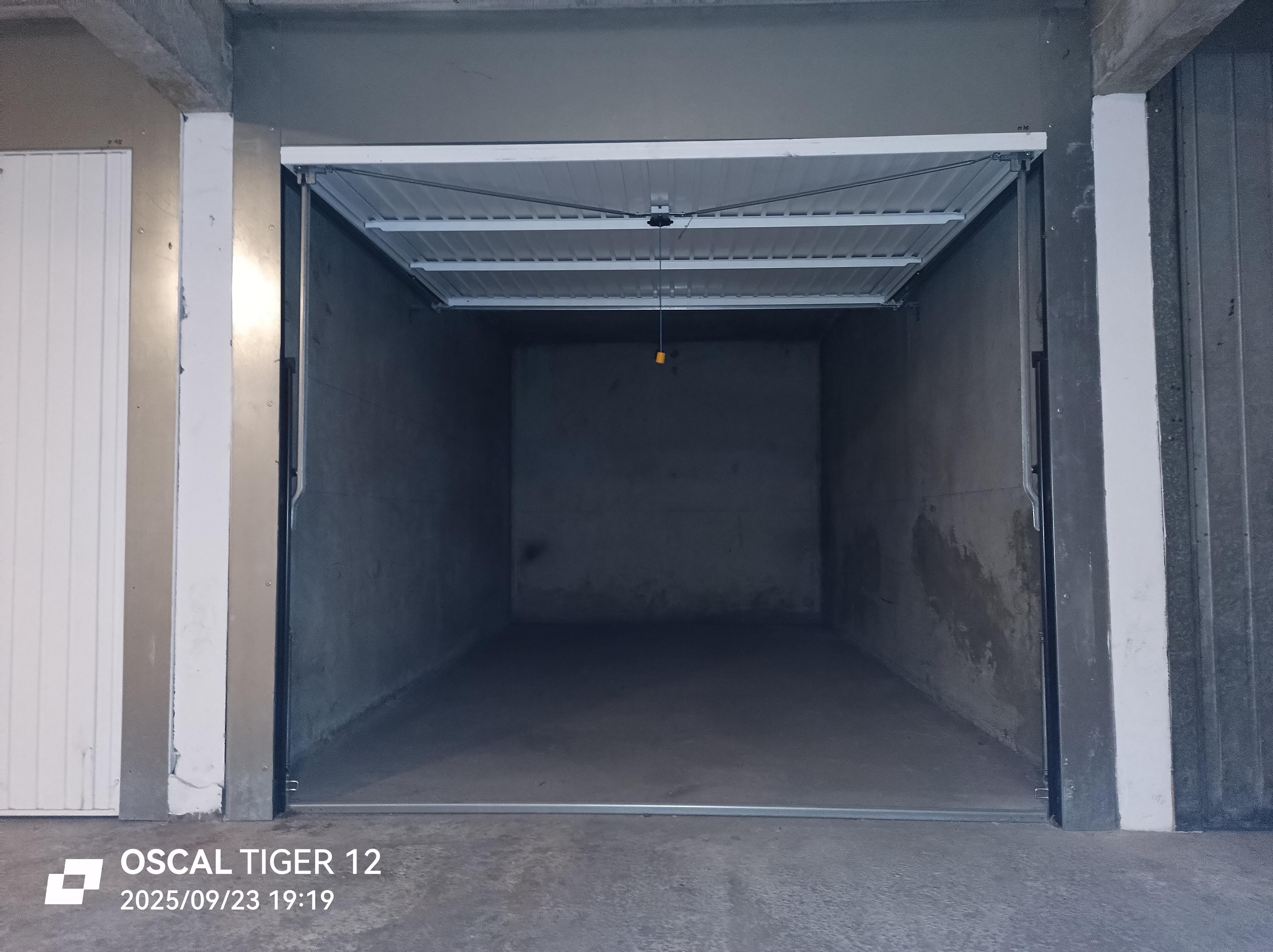 Garage/ Box - 13m² - Bourg-en-Bresse