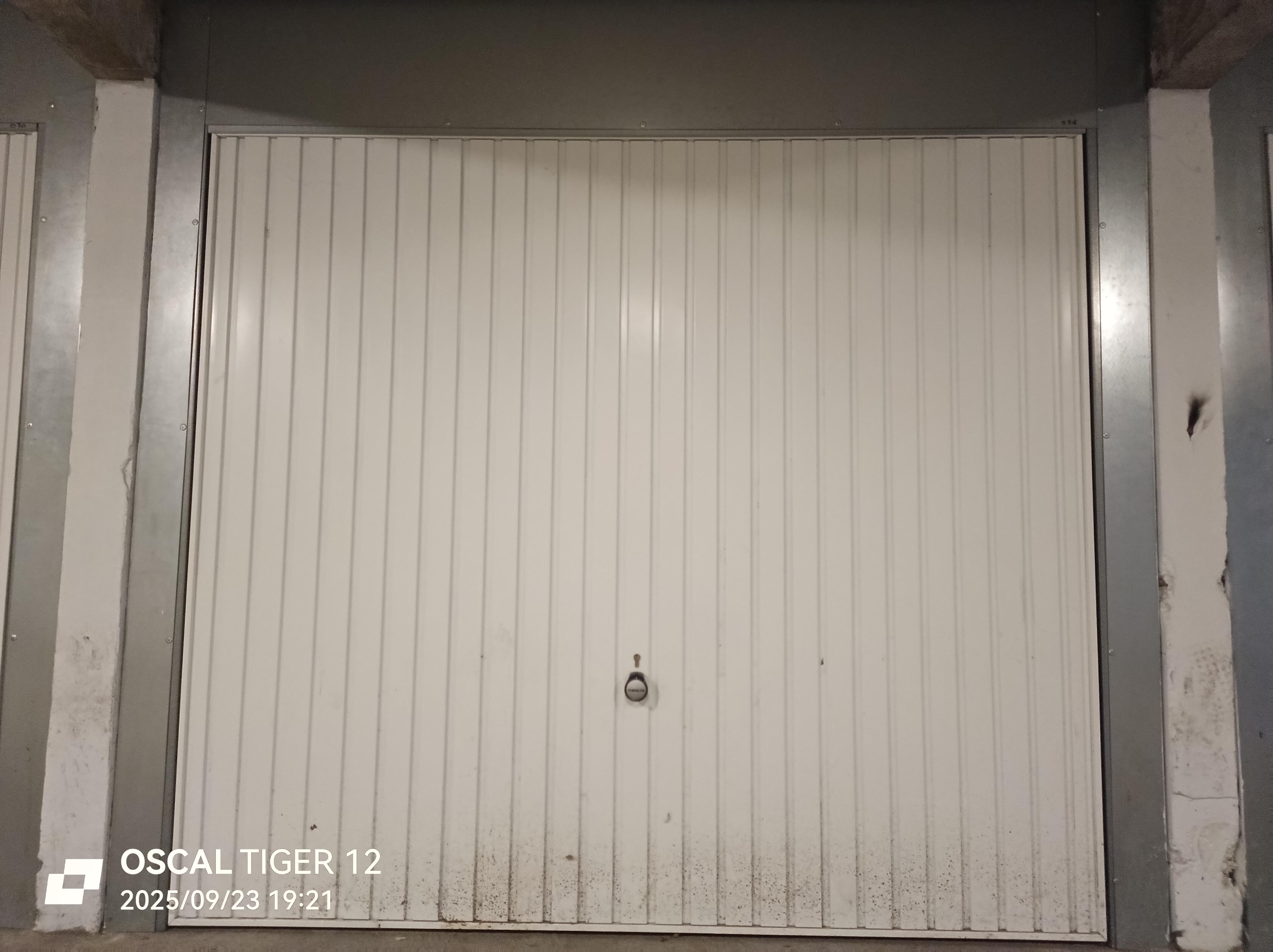 Garage/ Box - 13m² - Bourg-en-Bresse