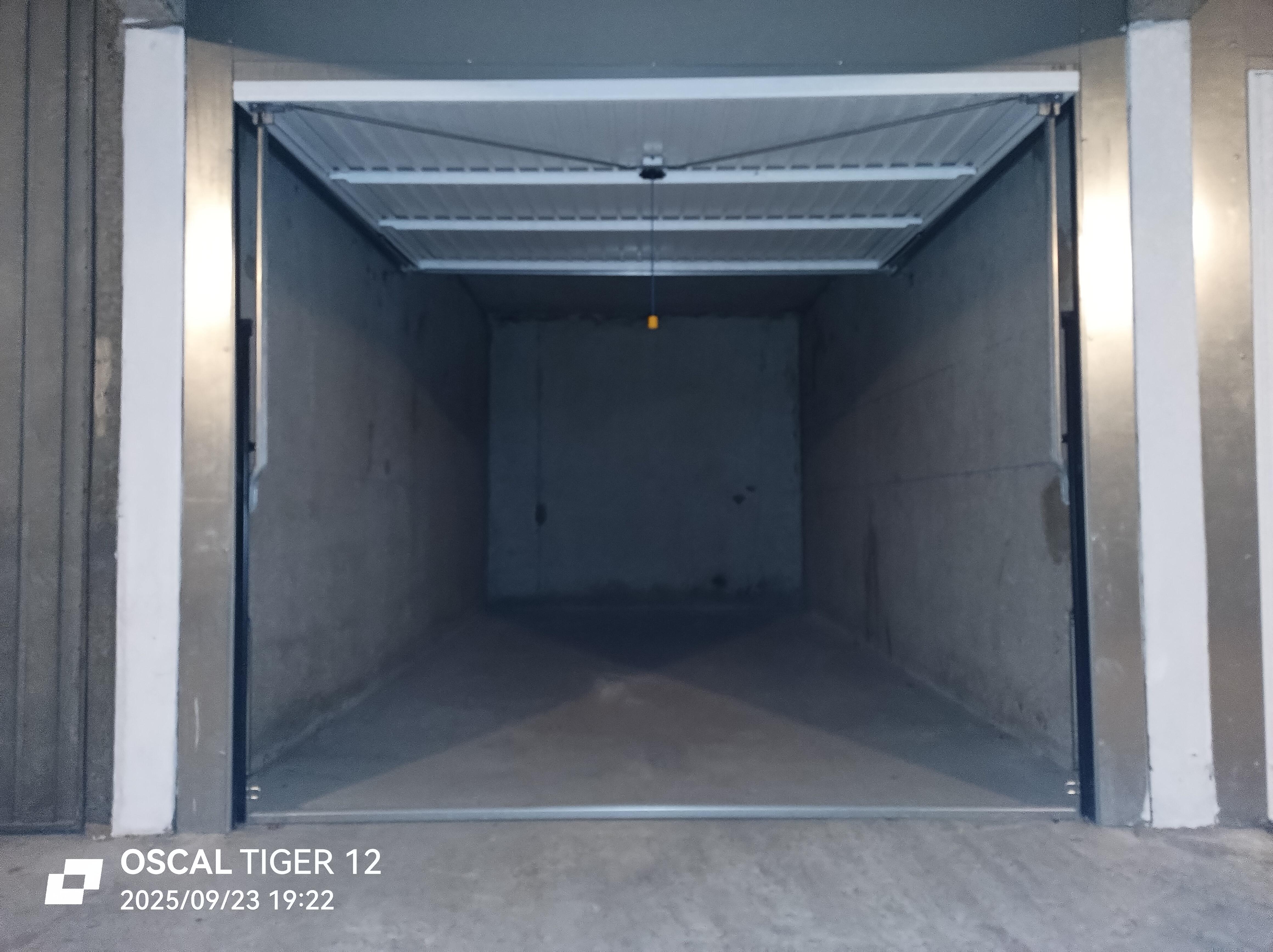 Garage/ Box - 13m² - Bourg-en-Bresse