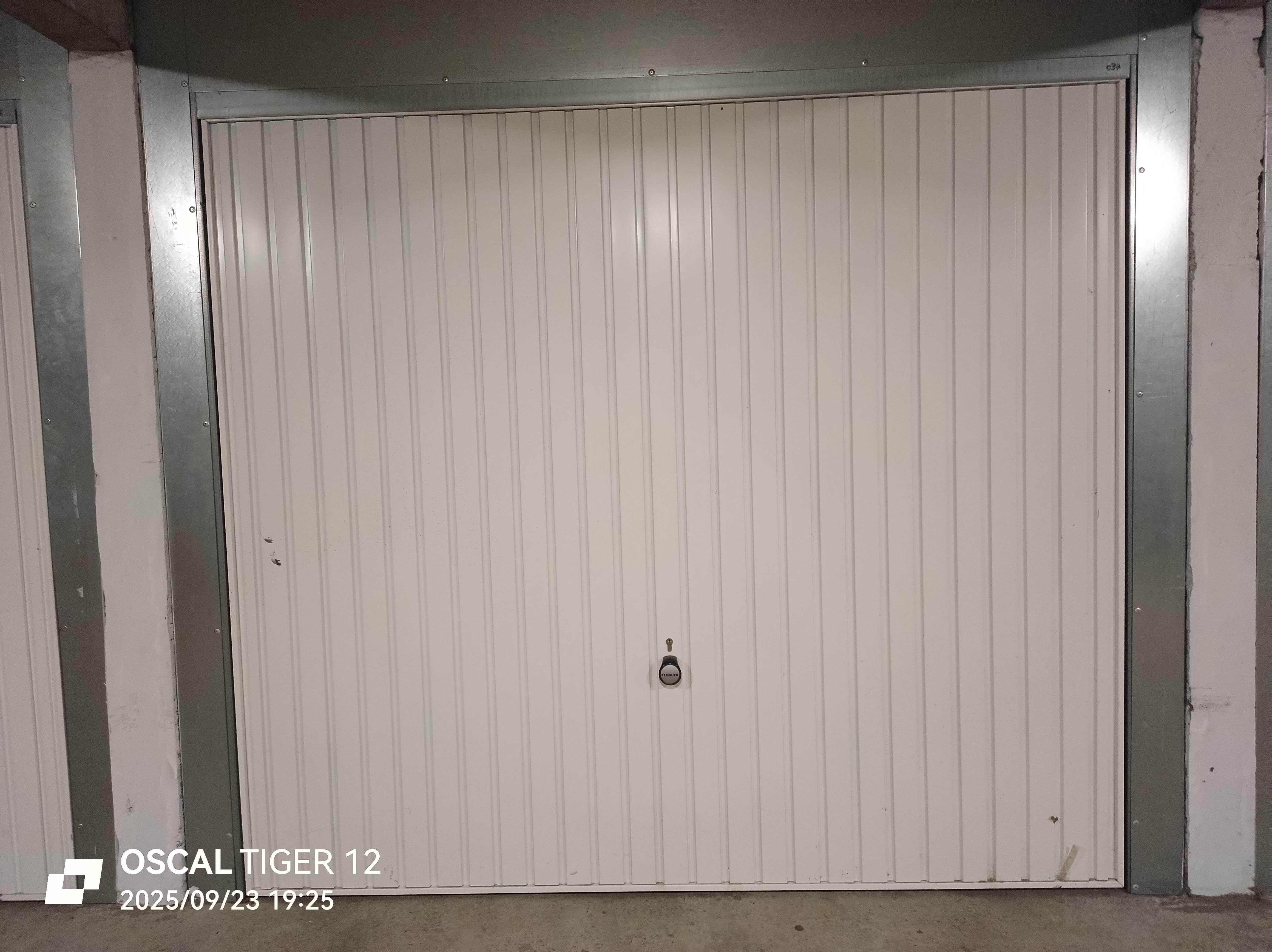 Garage/ Box - 13m² - Bourg-en-Bresse