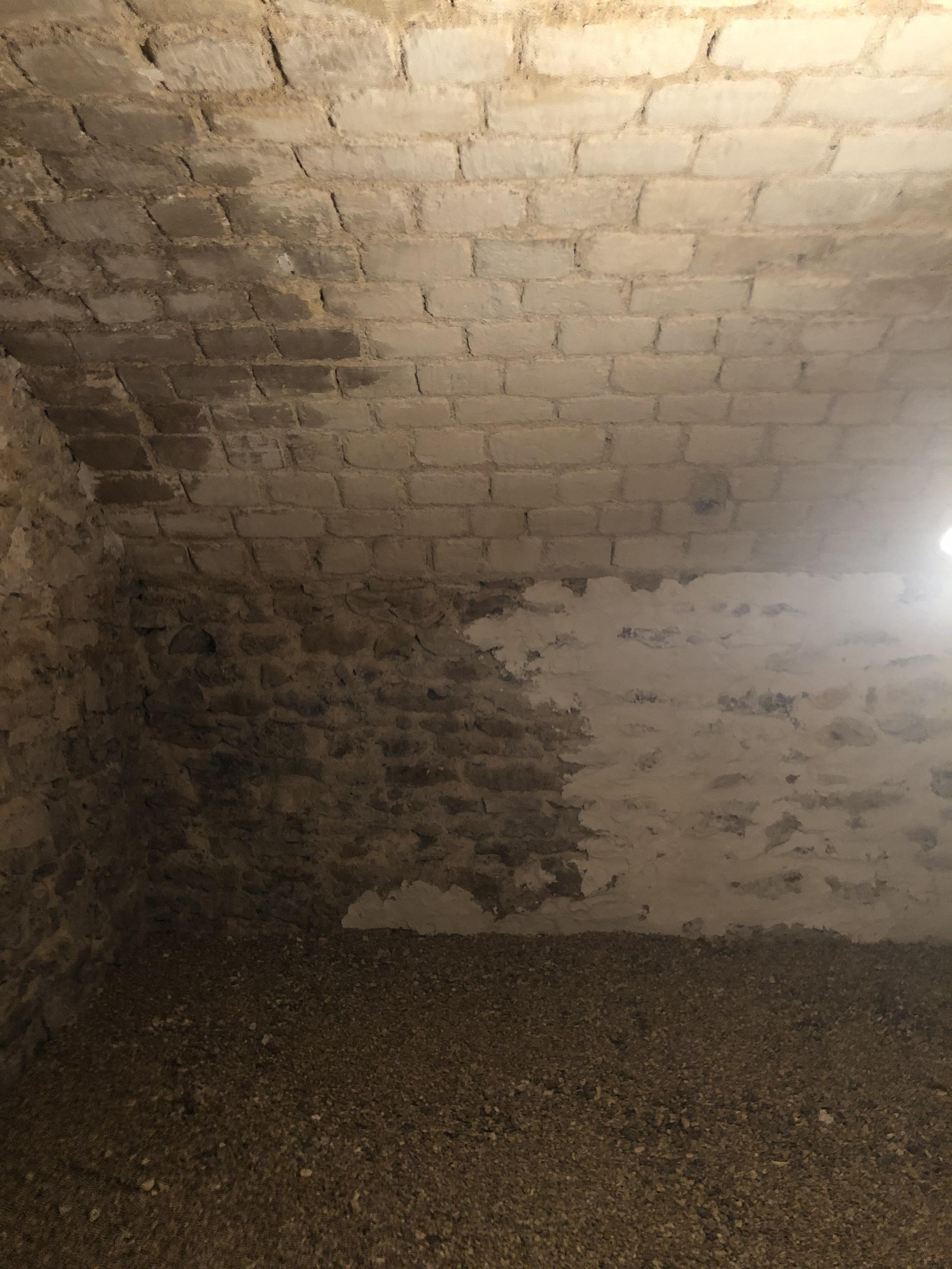 Cave voûtée, sécurisée, rénovée et saine de 12m2