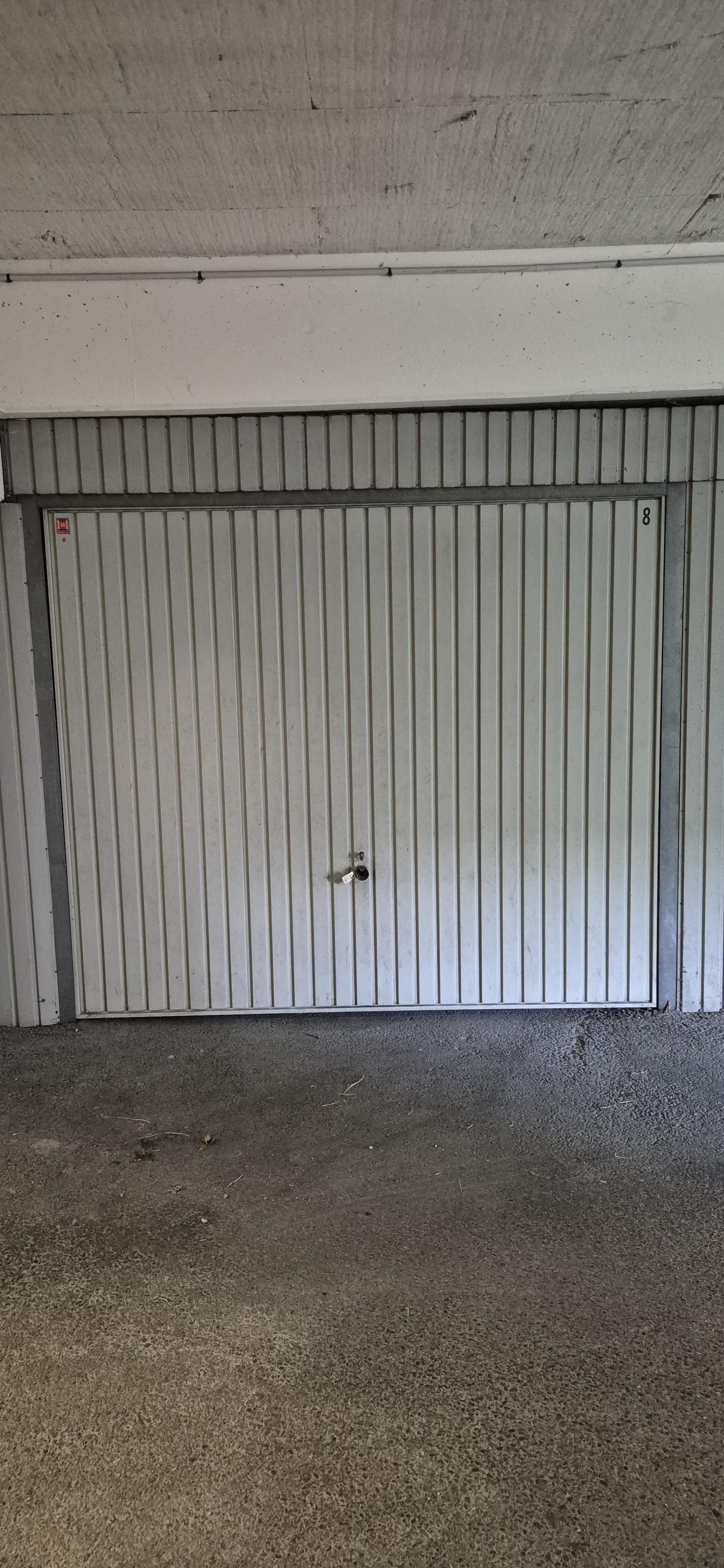 Garage/ box 15m² à Besançon