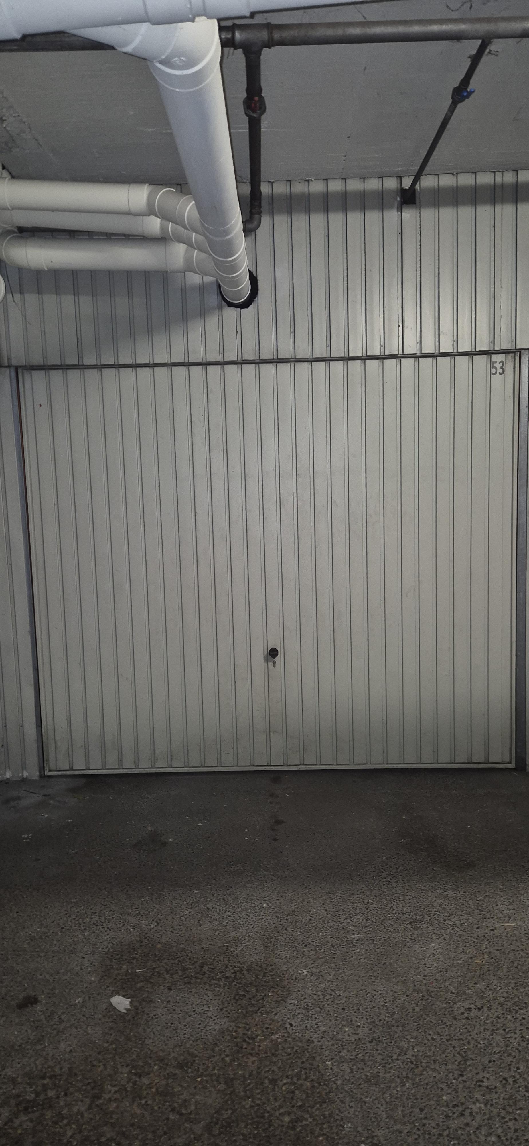 Garage/ box 15m² à Besançon